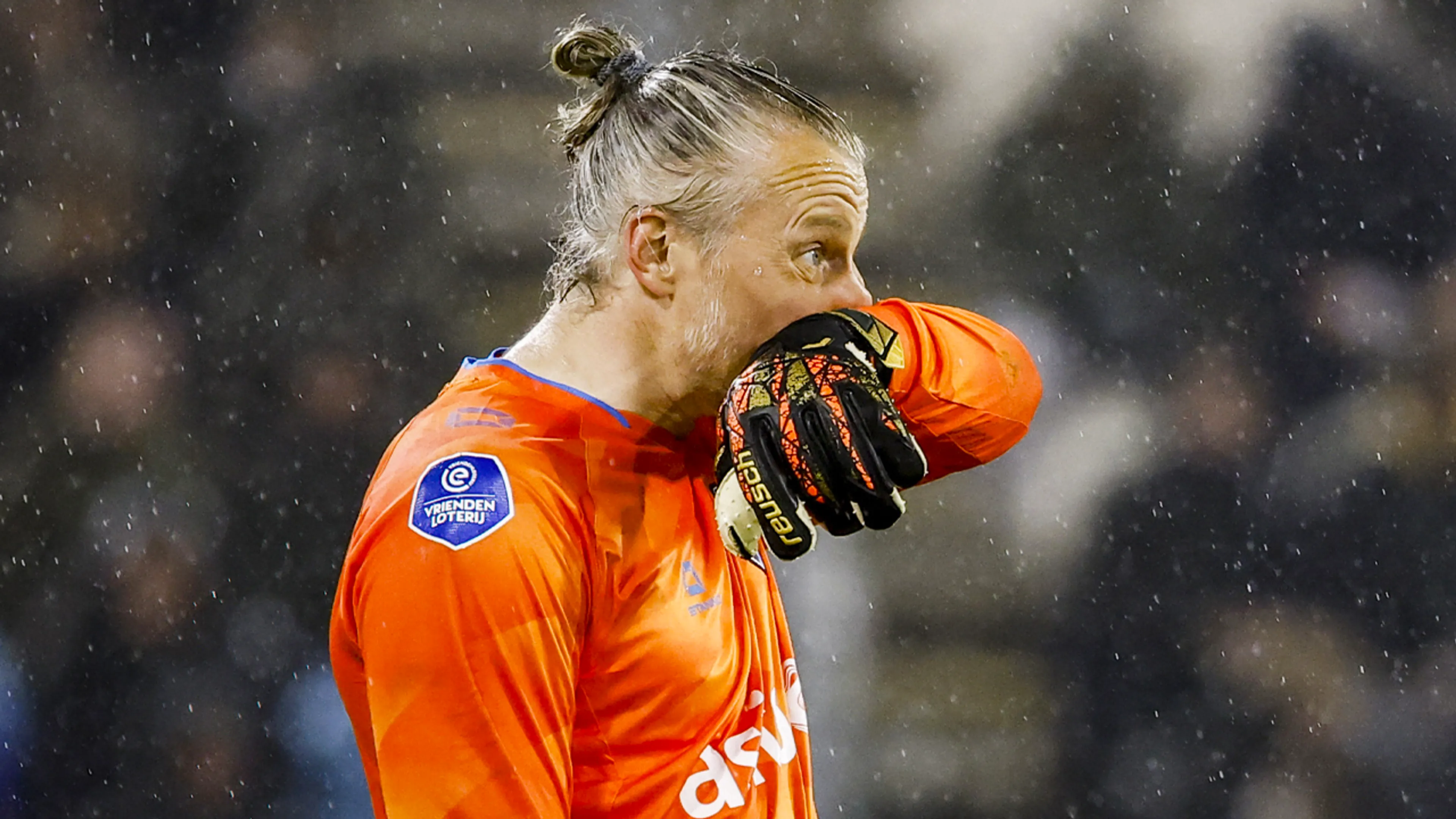 'Ik weet dat het niet zo is, maar het leek wel of Remko Pasveer drie punten aan Ajax gunde'