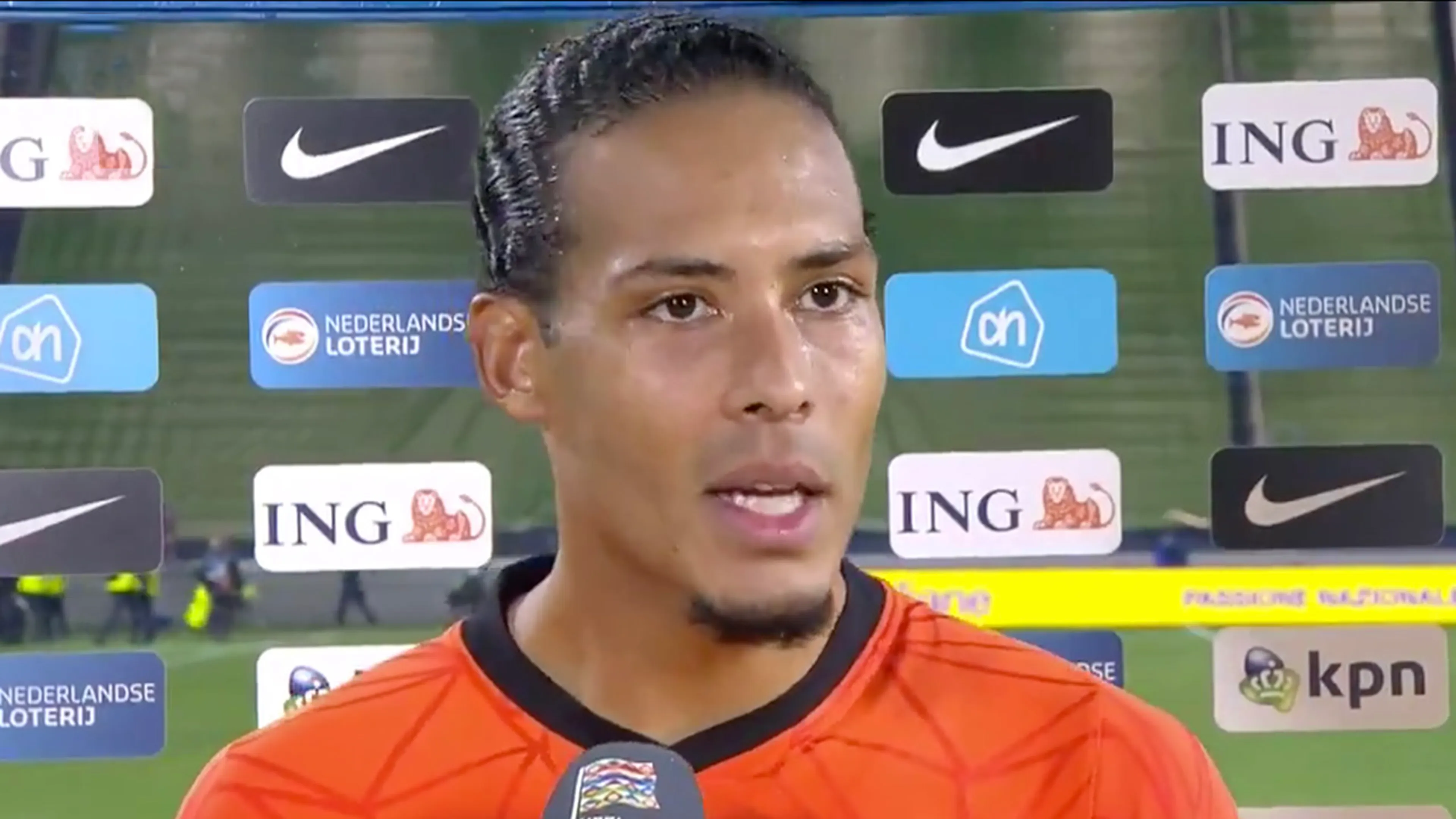 Van Dijk reageert op kritiek: 'Iedereen mag zijn mening hebben'