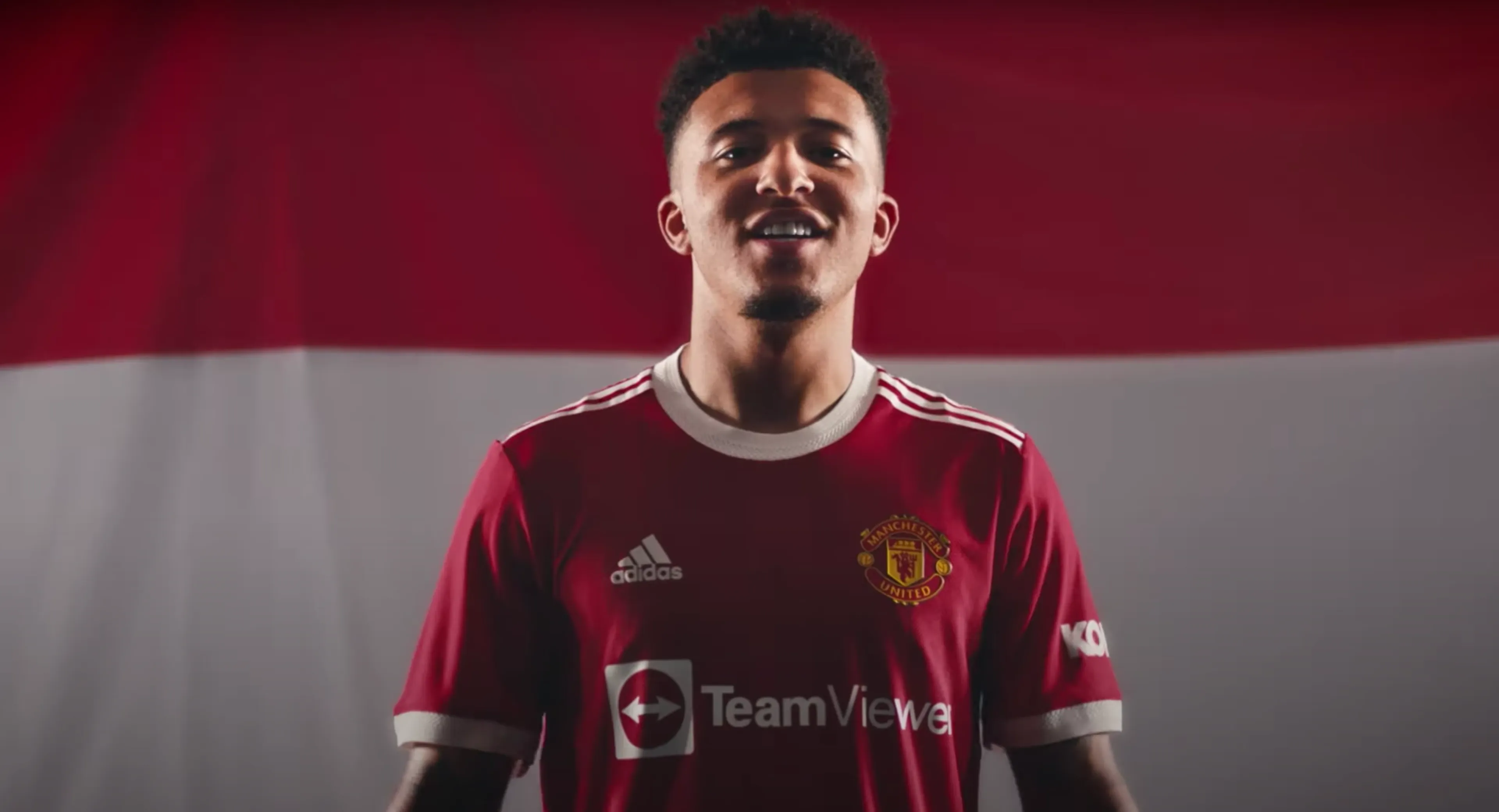 OFFICIEEL: Jadon Sancho voor monsterbedrag naar Manchester United