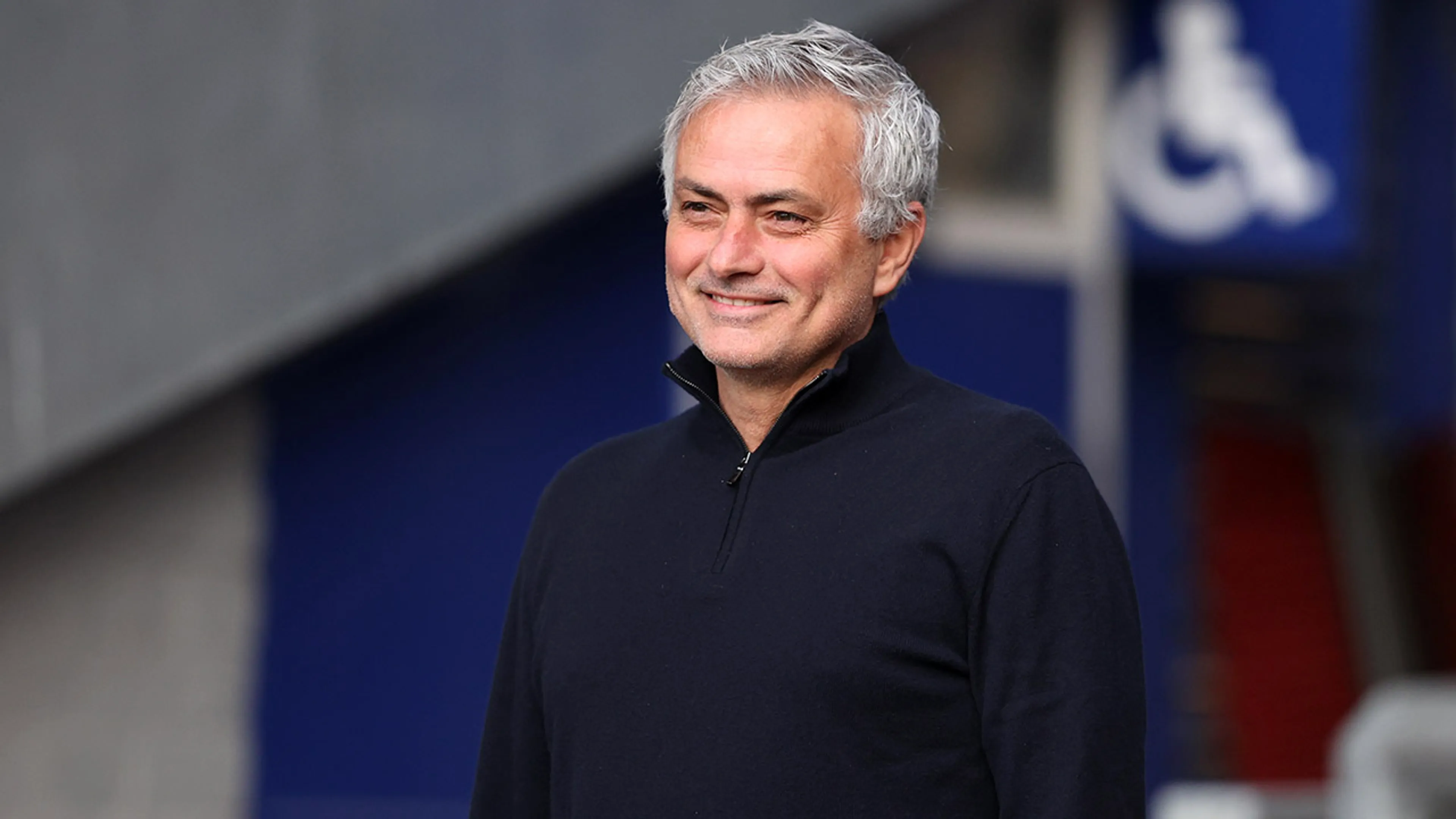 Bizarre financiële details gelekt rond contract van Mourinho bij AS Roma