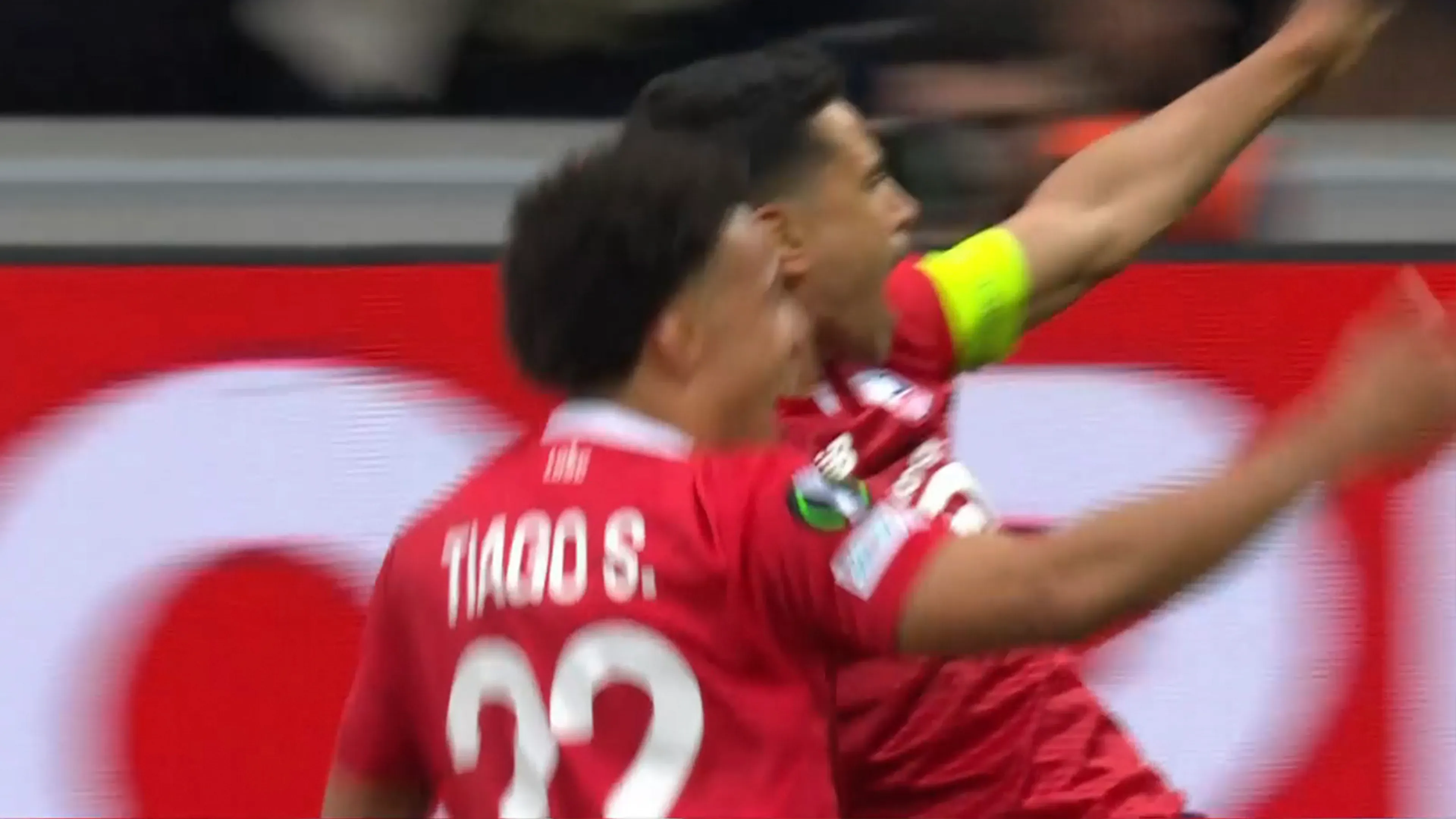 VIDEOGOAL: Lille - Aston Villa 2-0 (André)