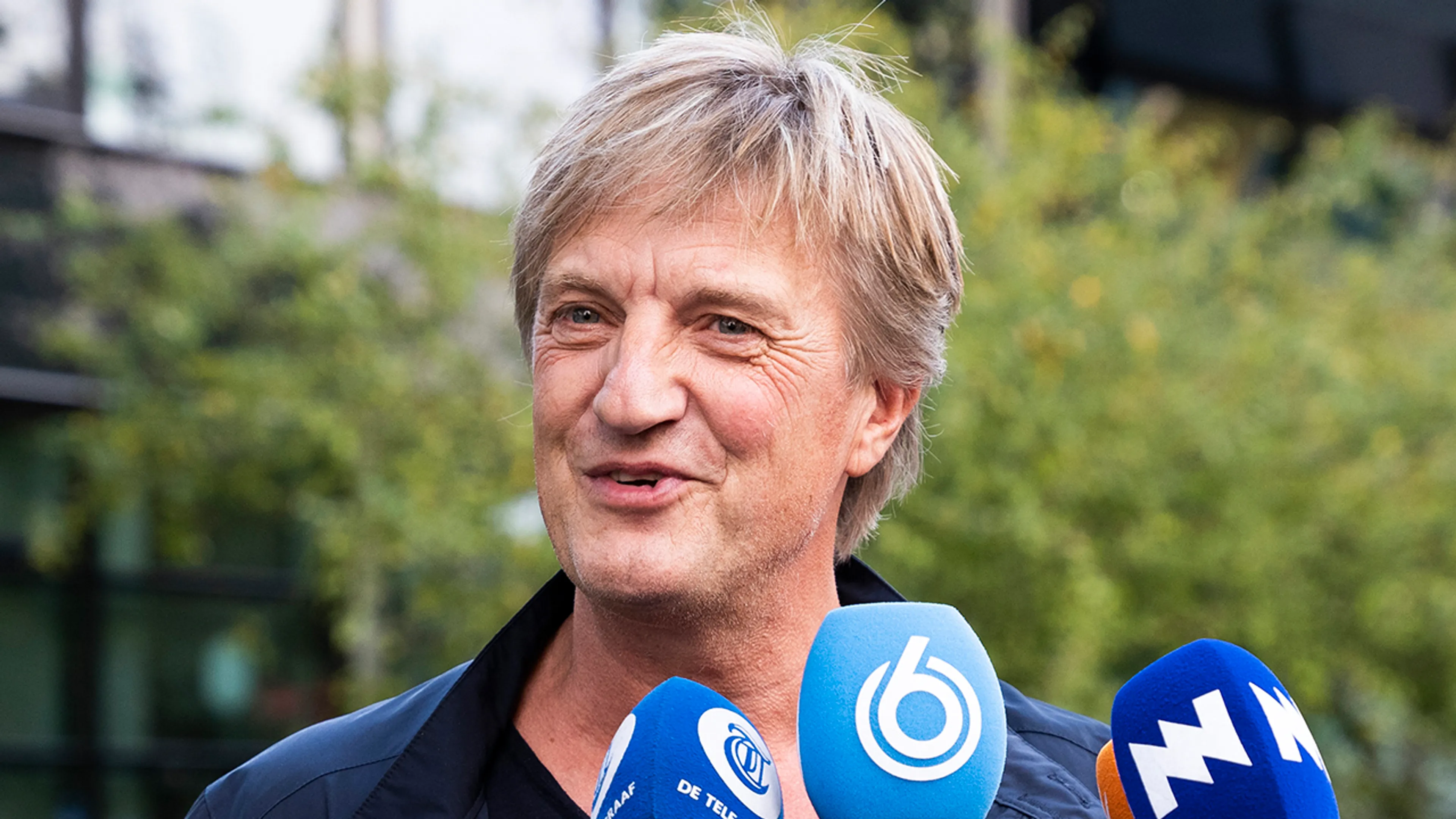 'Zeven Engelse internationals sloopten toen nog even een vliegtuig'