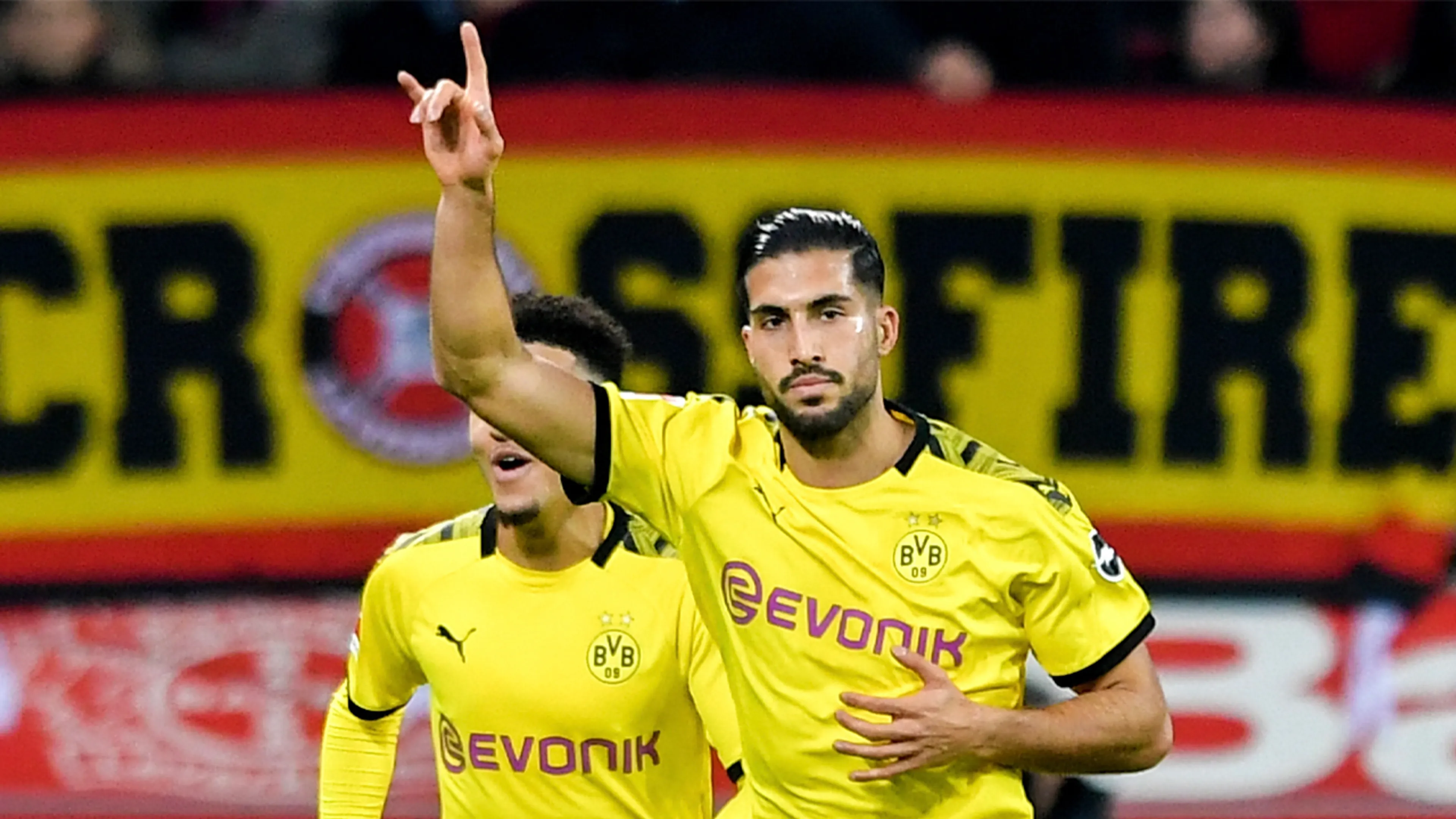 Dortmund neemt Emre Can definitief over van Juventus