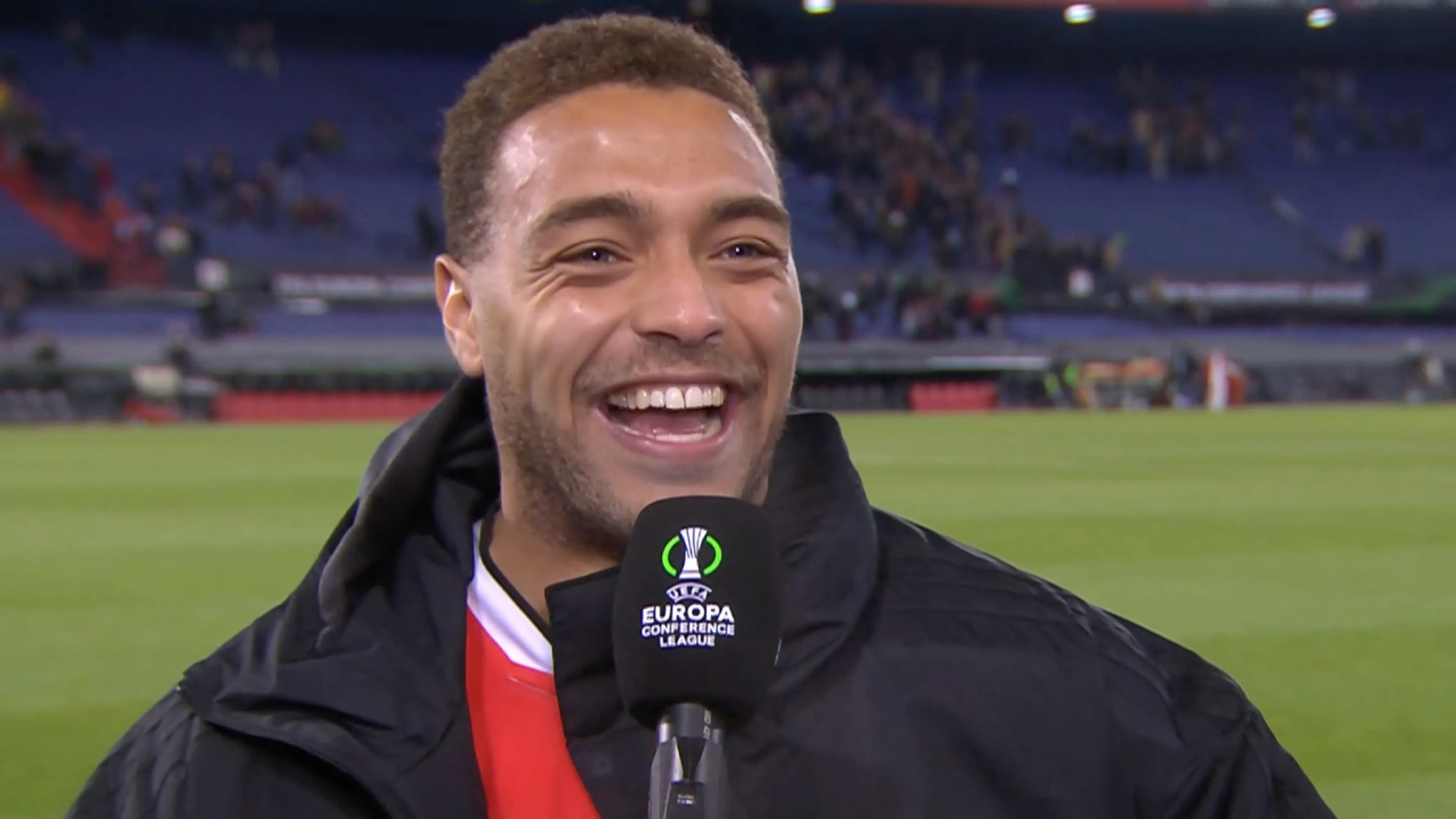Dessers in illuster rijtje met Haller en Lewandowski: 'Dat is heel mooi voor mij!'