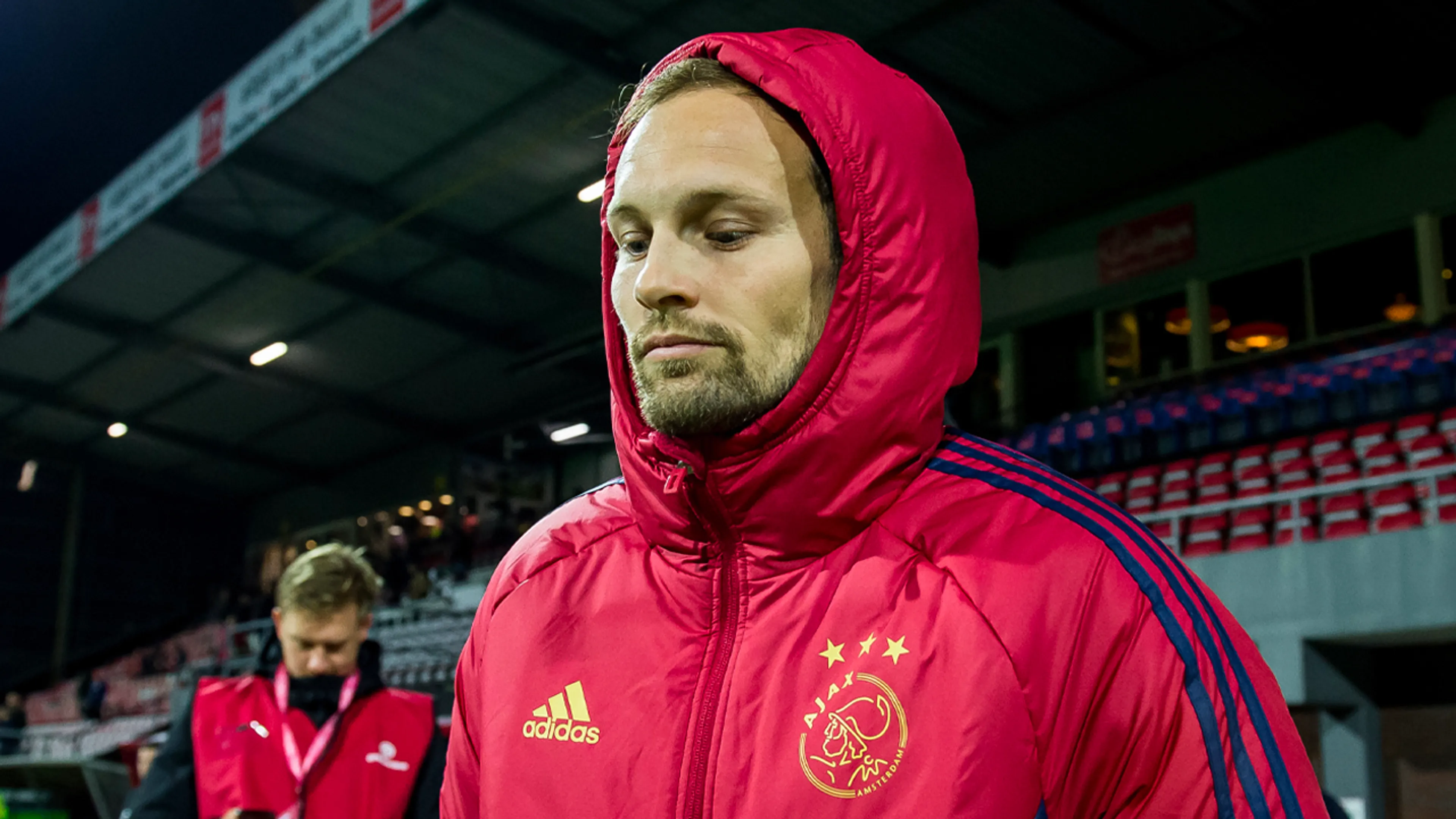 'Je moet Daley Blind met zijn status niet op de bank zetten, dan moet je hem laten gaan'