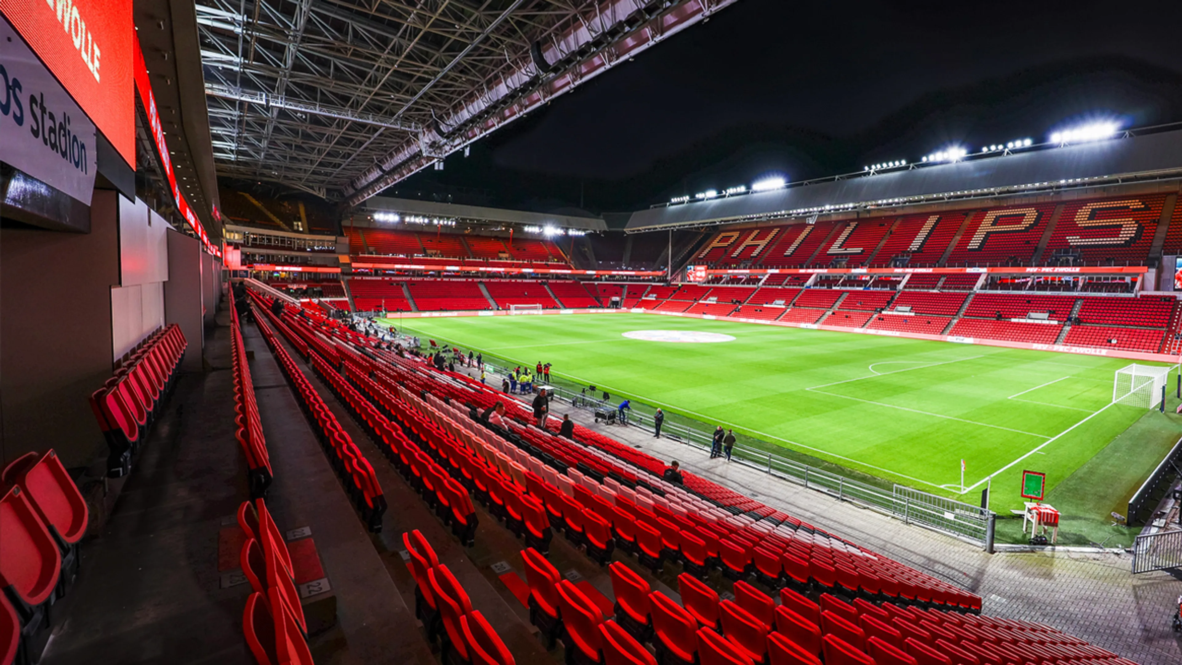 KNVB doet dringende oproep aan kabinet en OMT voor openen stadions