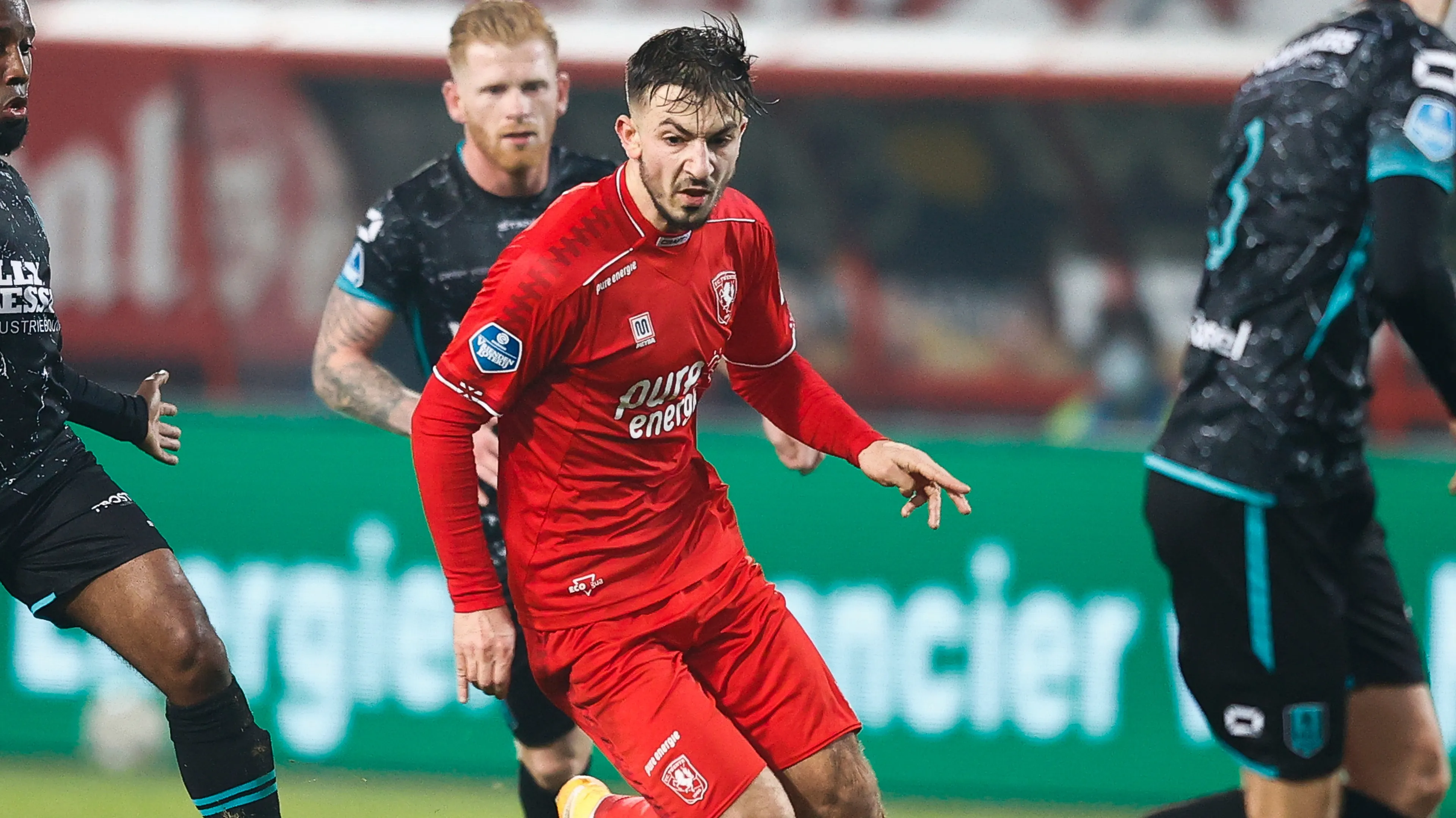 Aanvaller Dervisoglu weg bij FC Twente