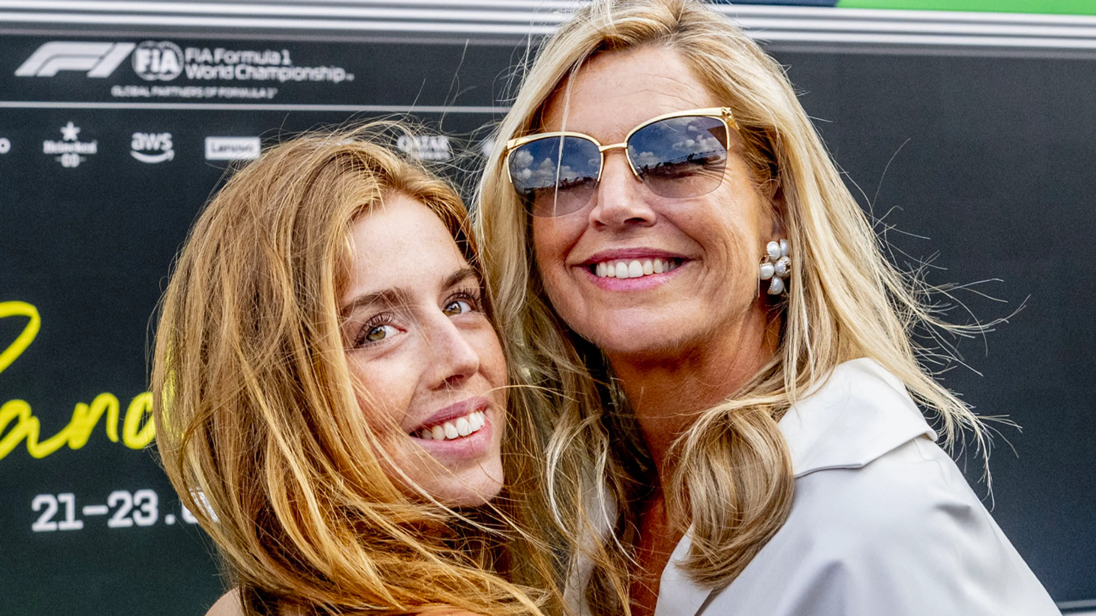 Máxima en Alexia dansen op feest tijdens Amsterdam Dance Event én zoeken Armin van Buuren op