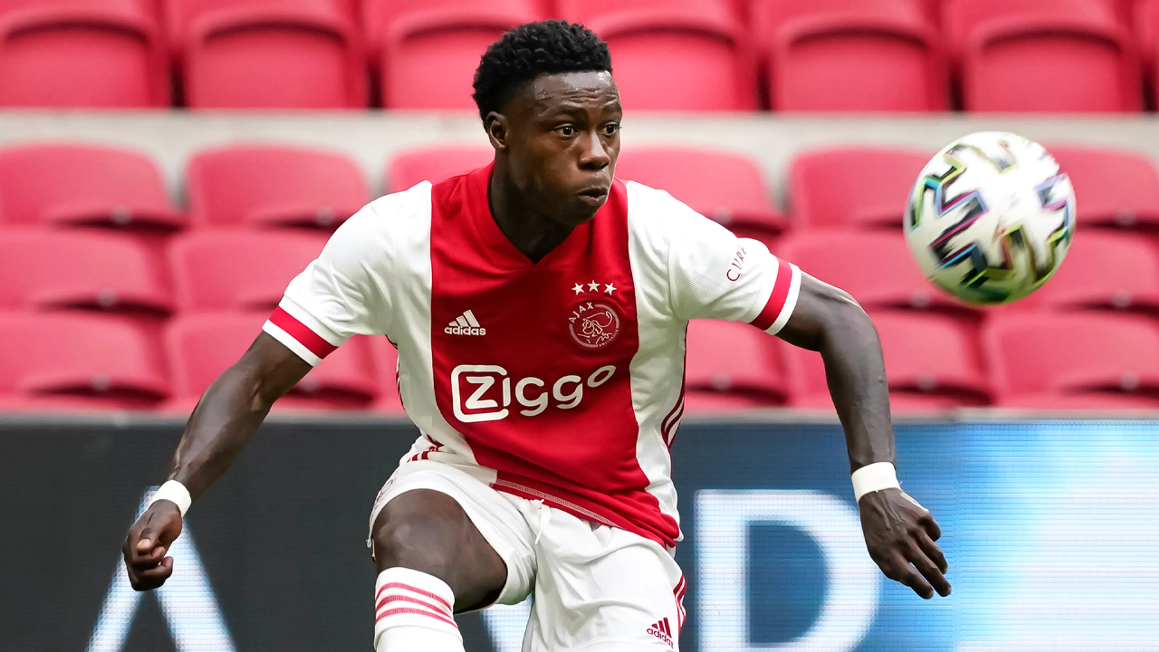 Ajax verslaat Wolfsberger AC door goals van Promes en Gravenberch