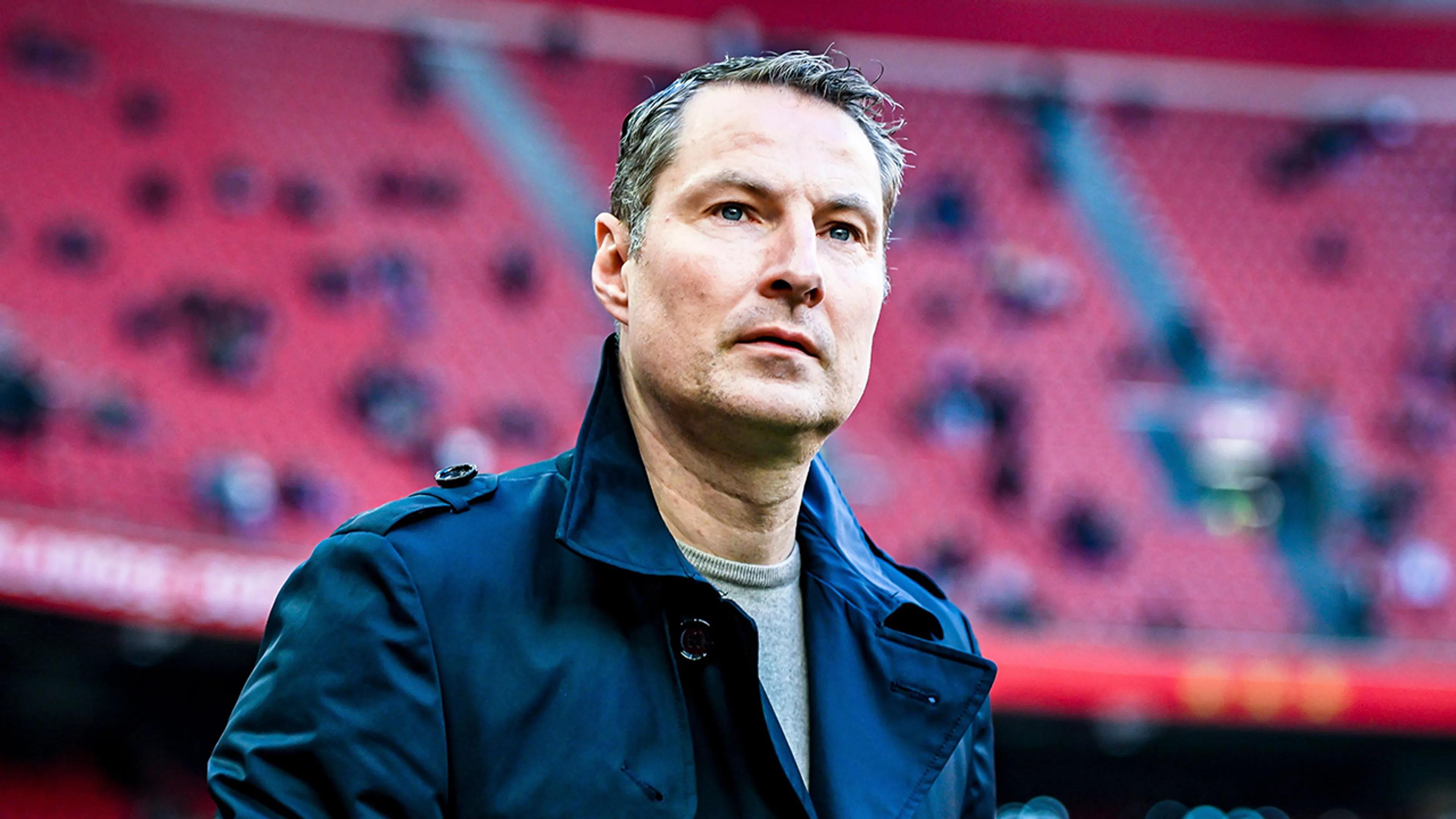 'Priske staat opnieuw onder druk: Vrienden van Feyenoord en sponsors vinden dat het tijd is om in te grijpen'