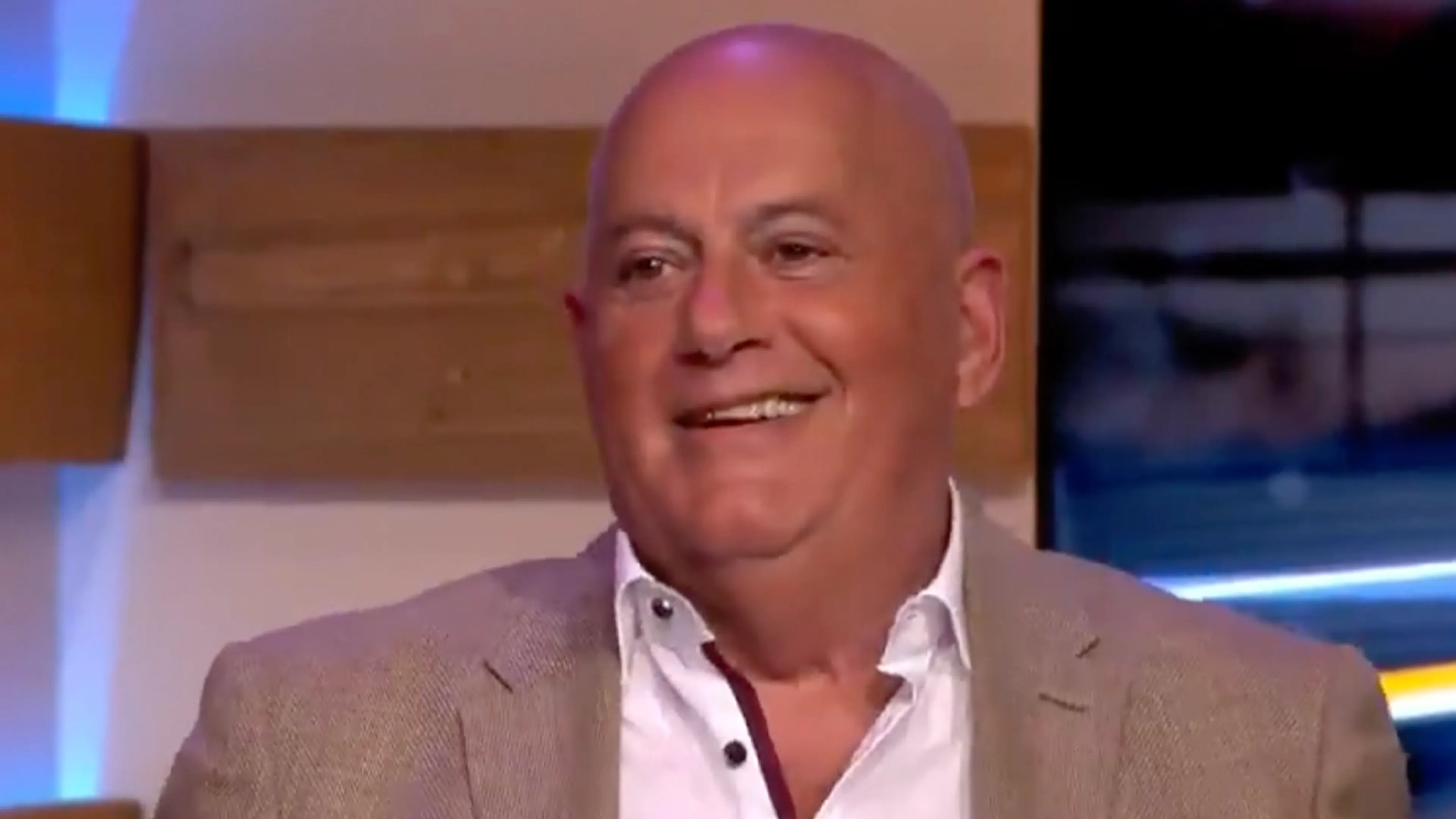 Jack van Gelder strikes again: 'We're all going on a summer holiday'