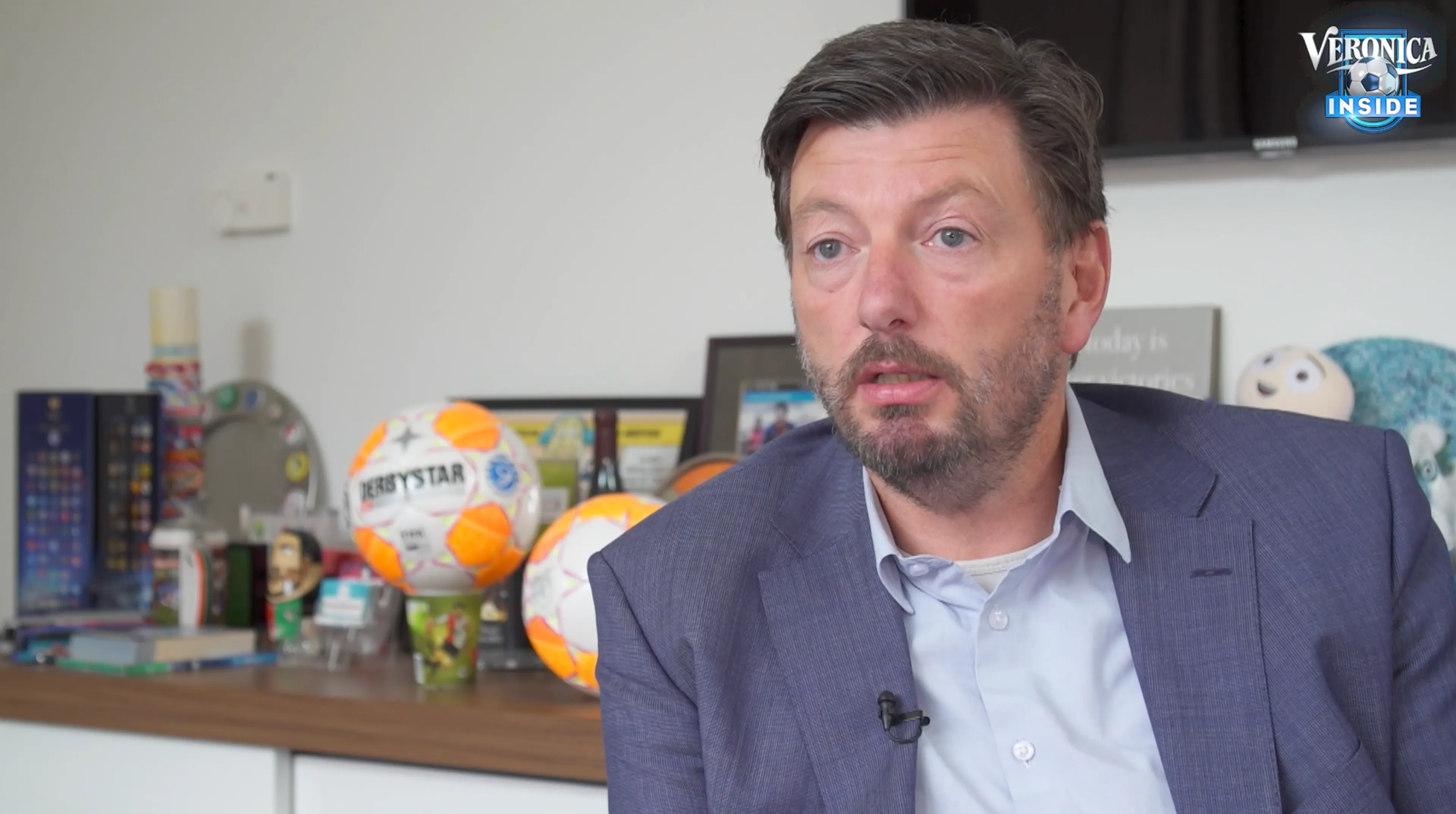 Swart: 'Er zijn andere prioriteiten dan discussie rondom kunstgras'