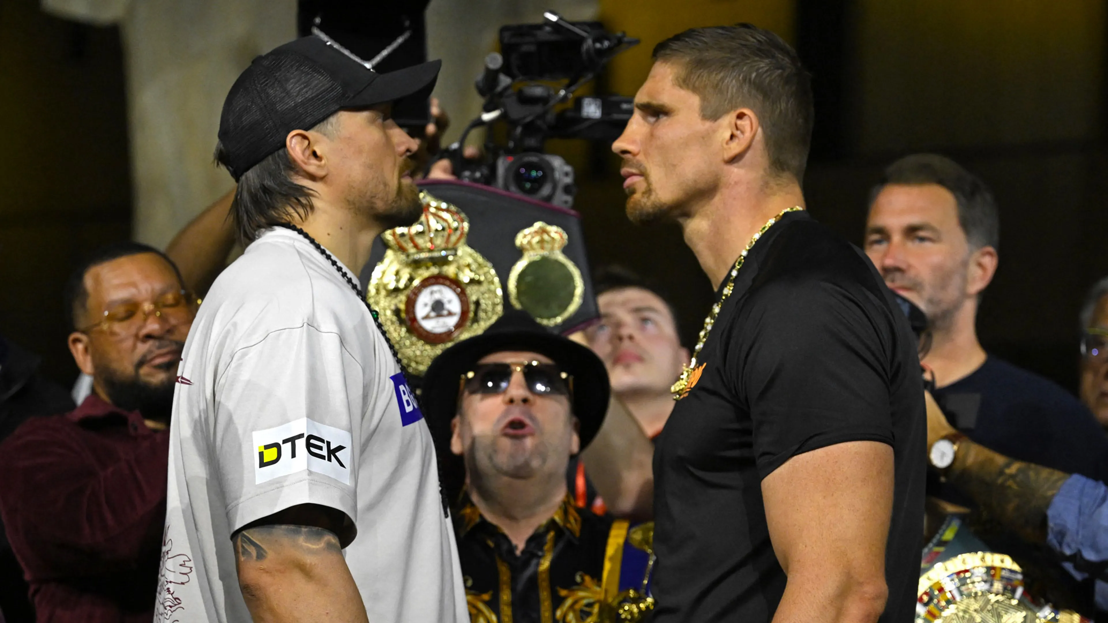 Rico Verhoeven klaar voor gevecht met Oleksandr Usyk: 'Ben hier om geschiedenis te schrijven!'