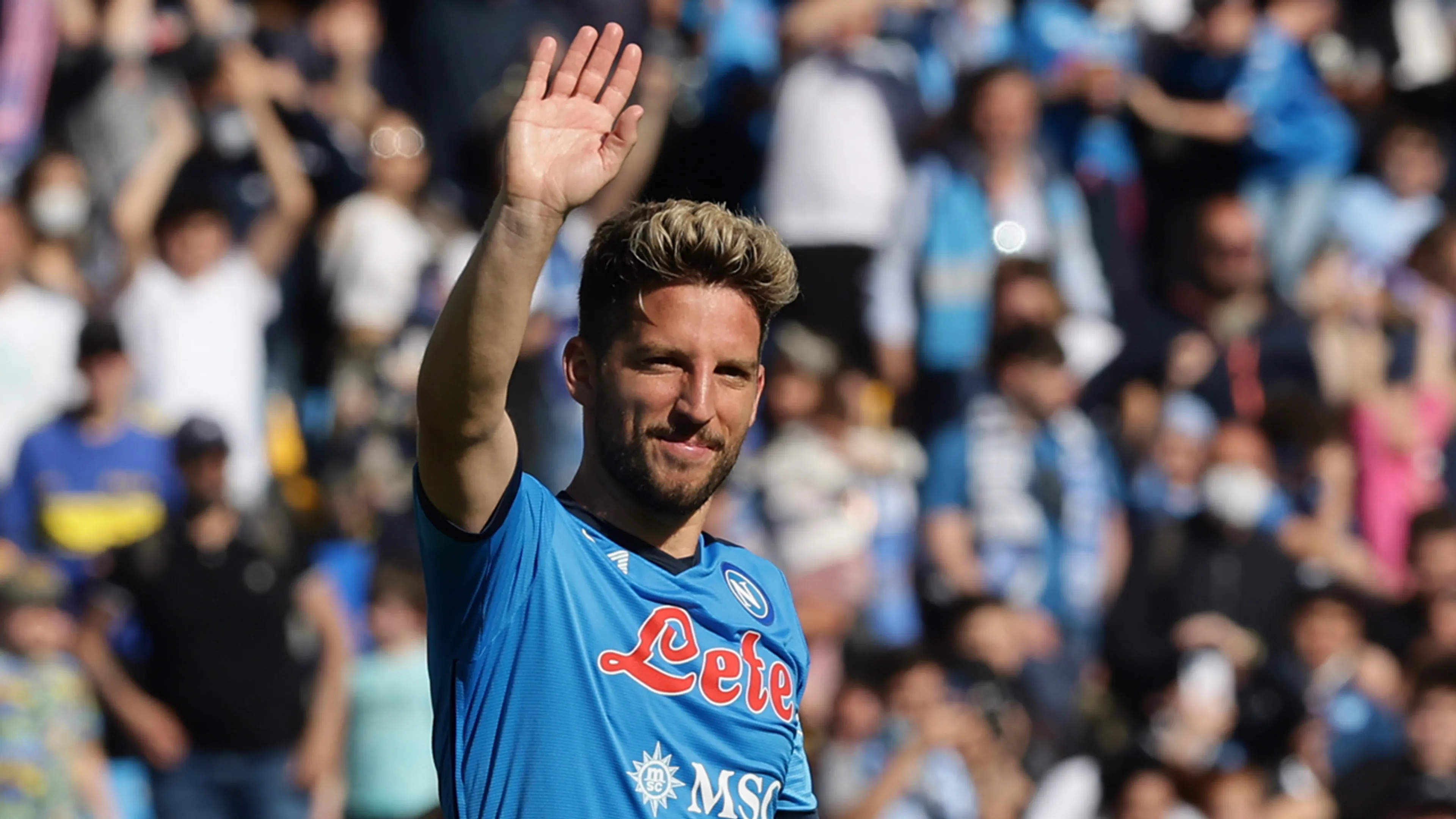 Clubicoon Dries Mertens neemt na tien jaar afscheid bij Napoli