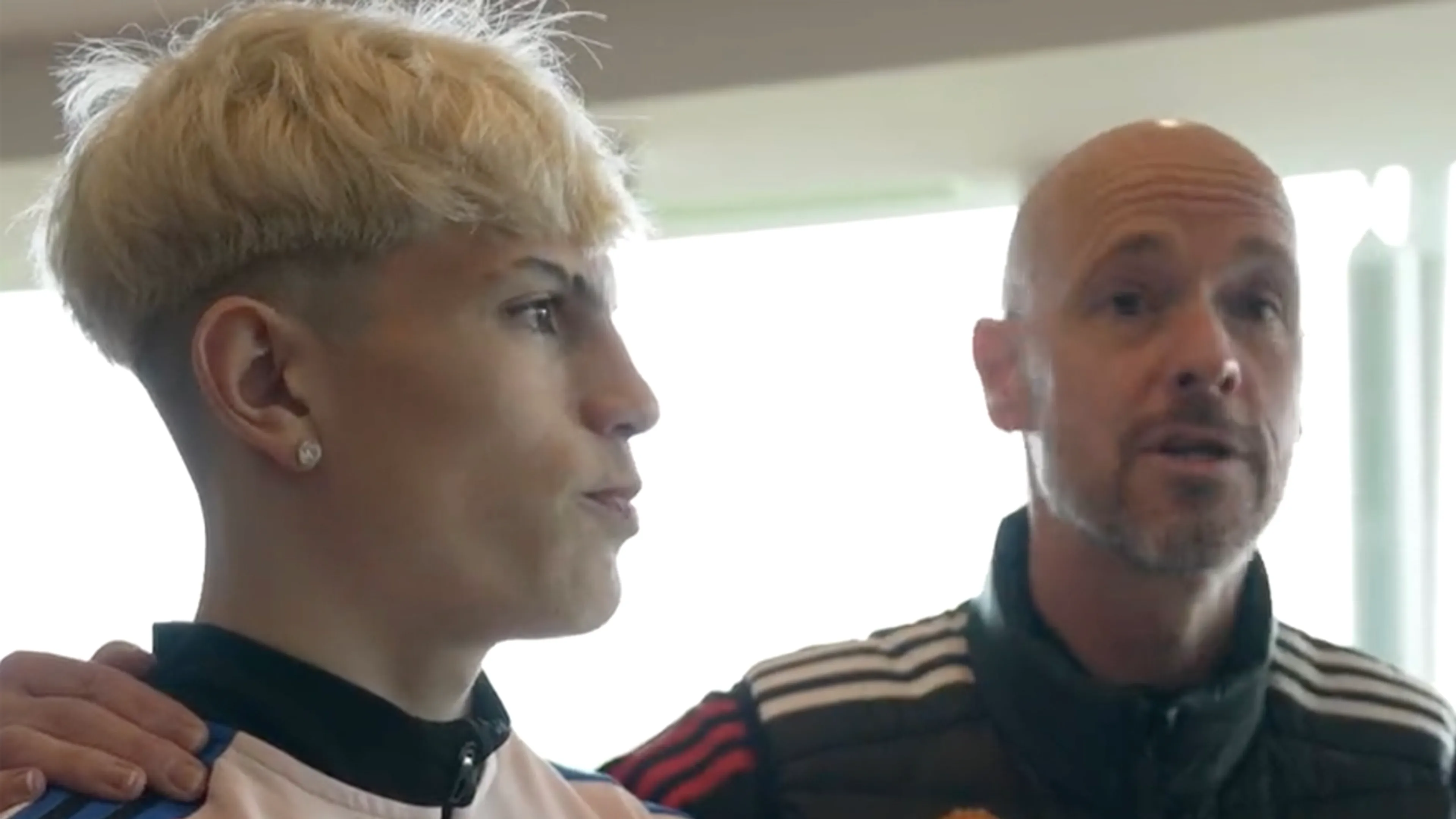 Ten Hag heeft fraaie speech in huis voor Garnacho en zijn familie