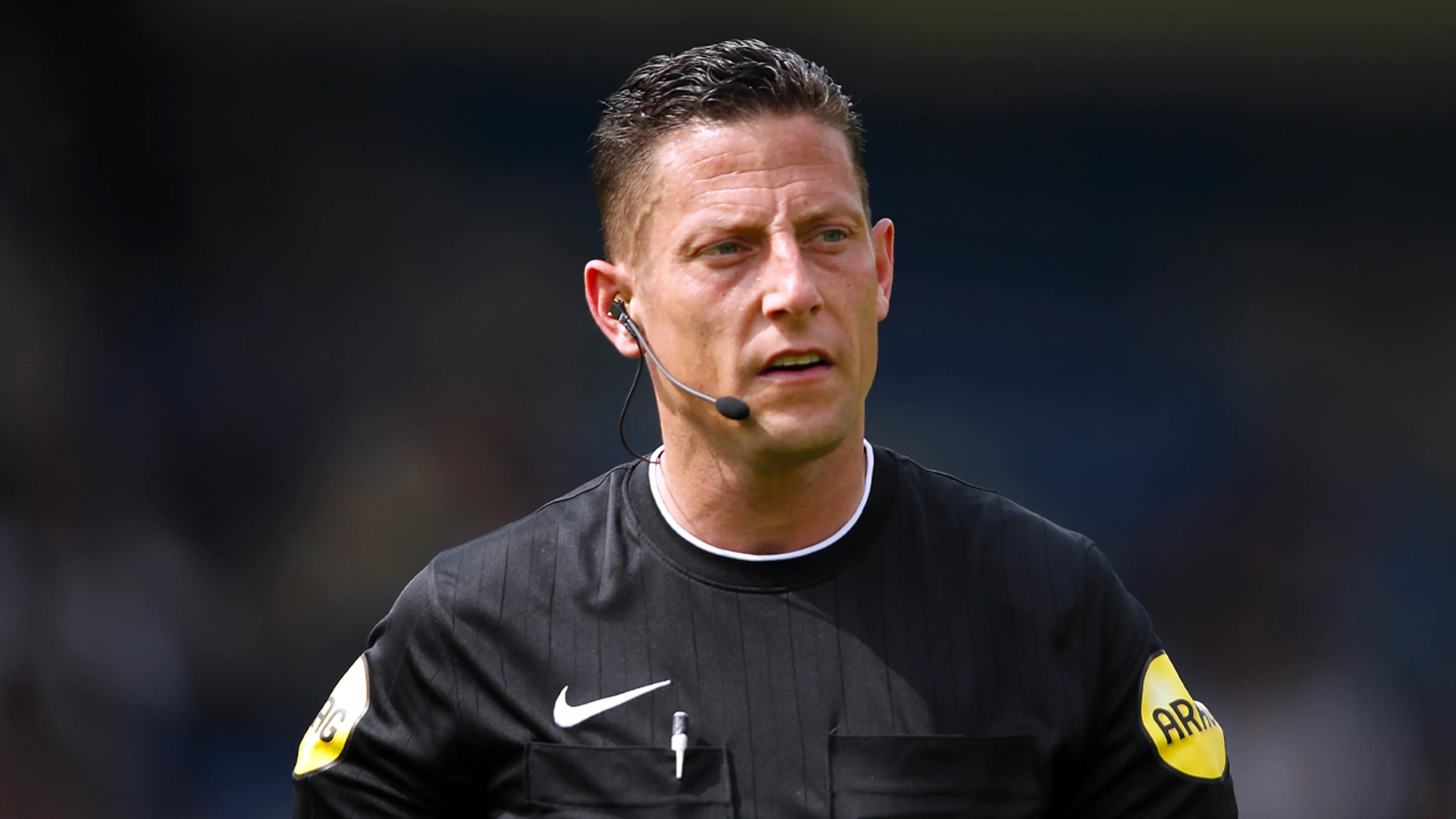 Jeroen Manschot fluit wedstrijd tussen PSV en Feyenoord om Johan Cruijff Schaal