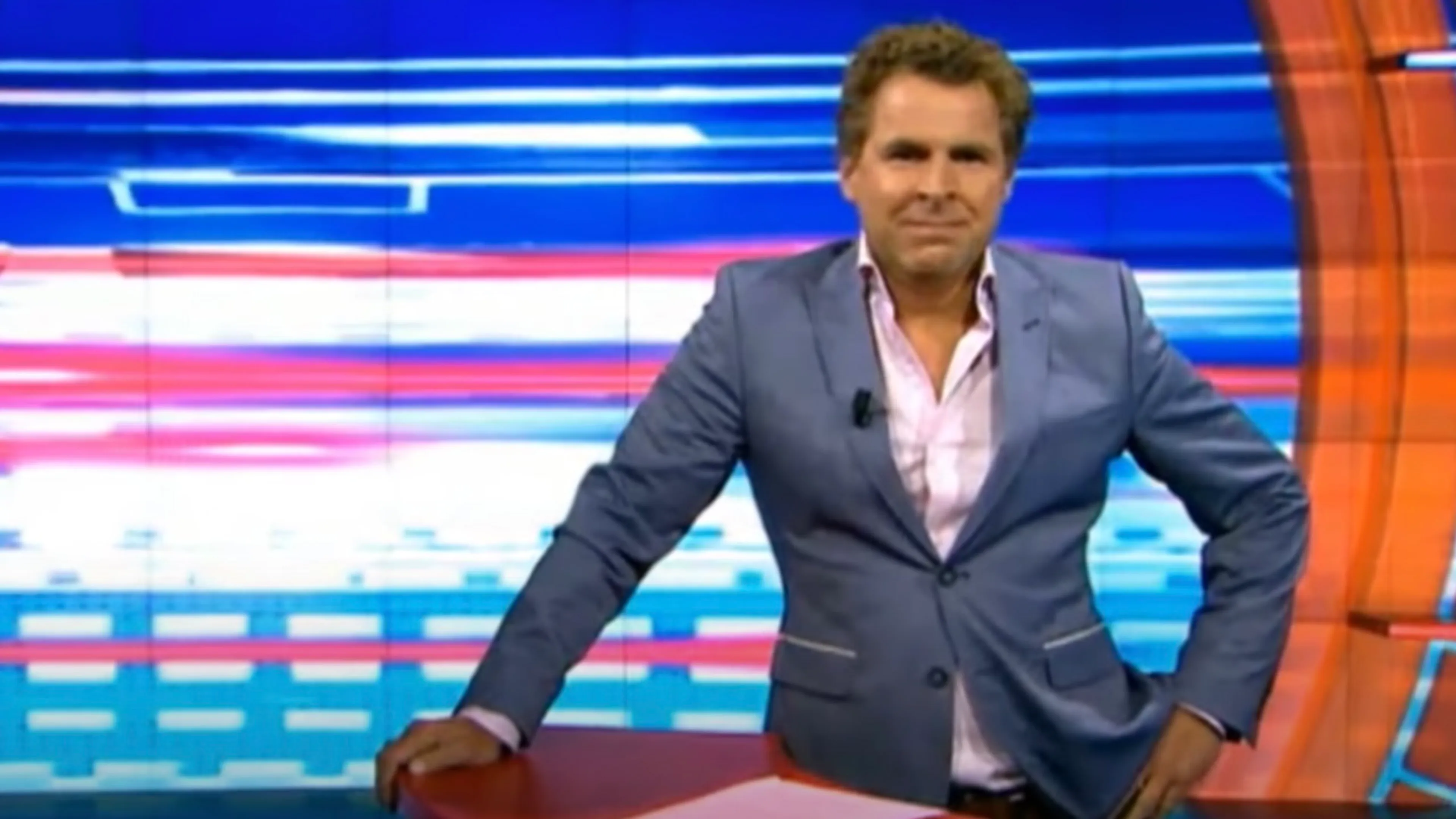 Toine van Peperstraten haakt met TikTok in op emotioneel afscheid bij Studio Sport