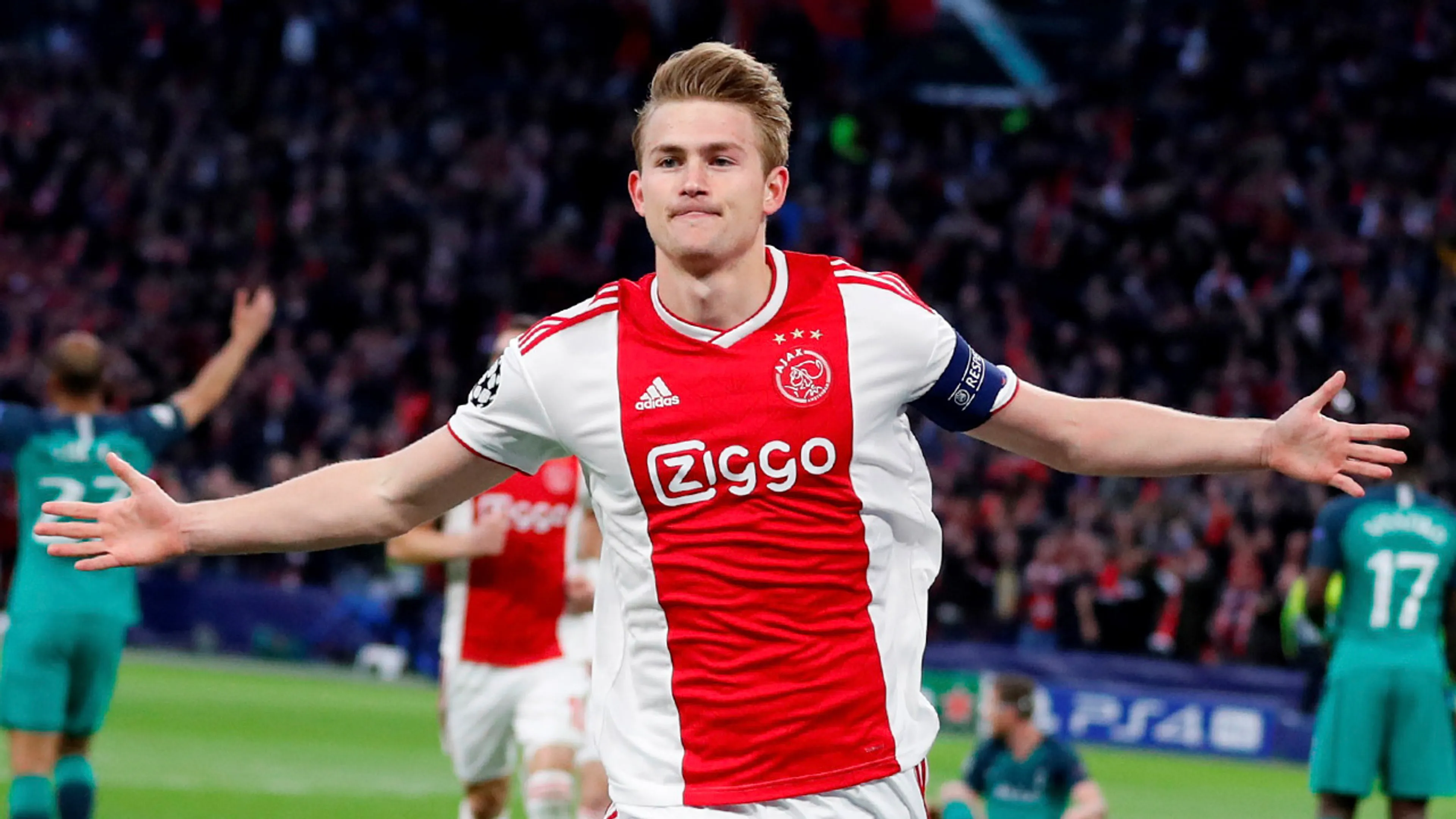 Drie Nederlanders dingen mee naar UEFA-awards