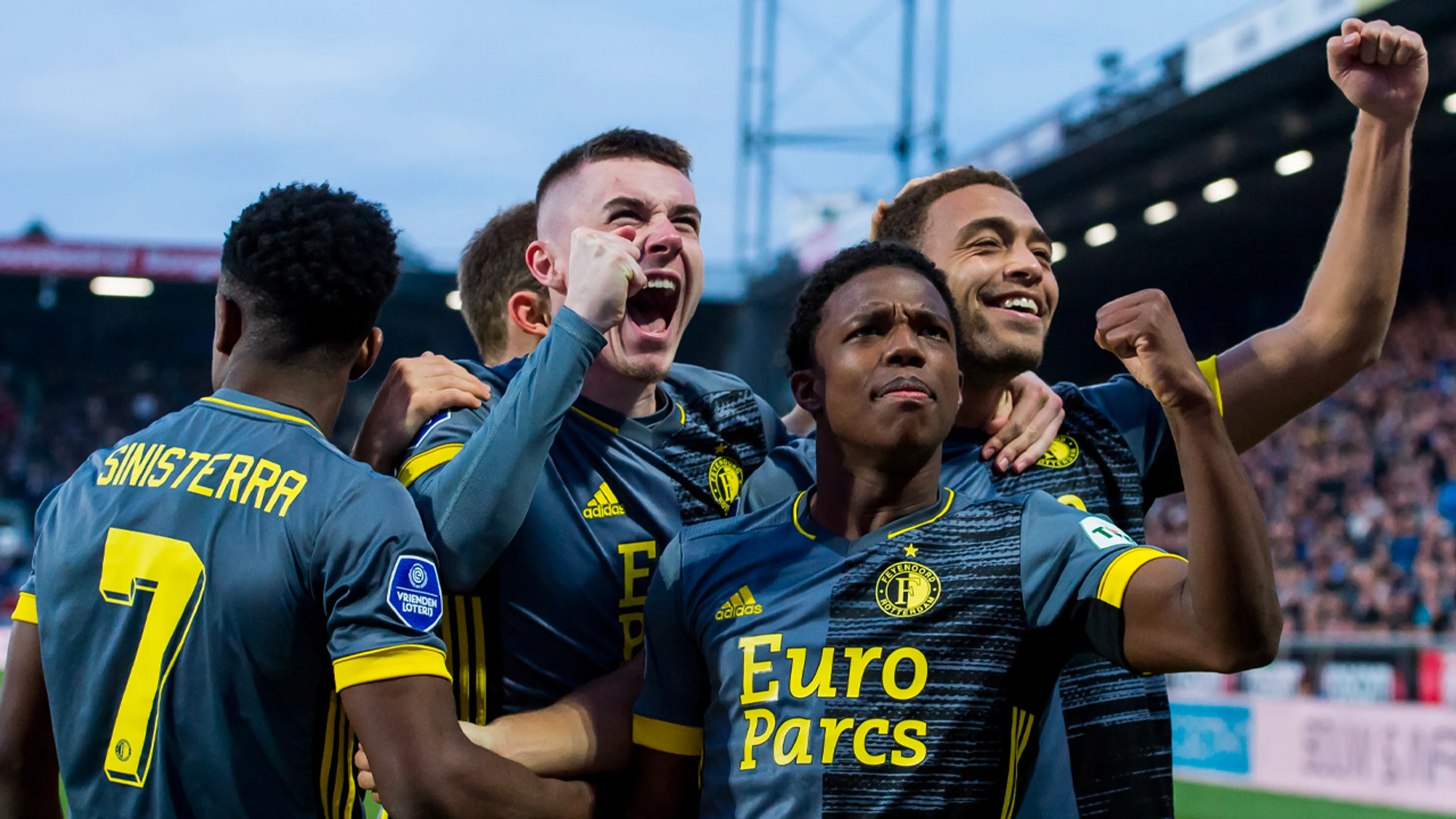 Feyenoord knokt zich langs hekkensluiter PEC Zwolle