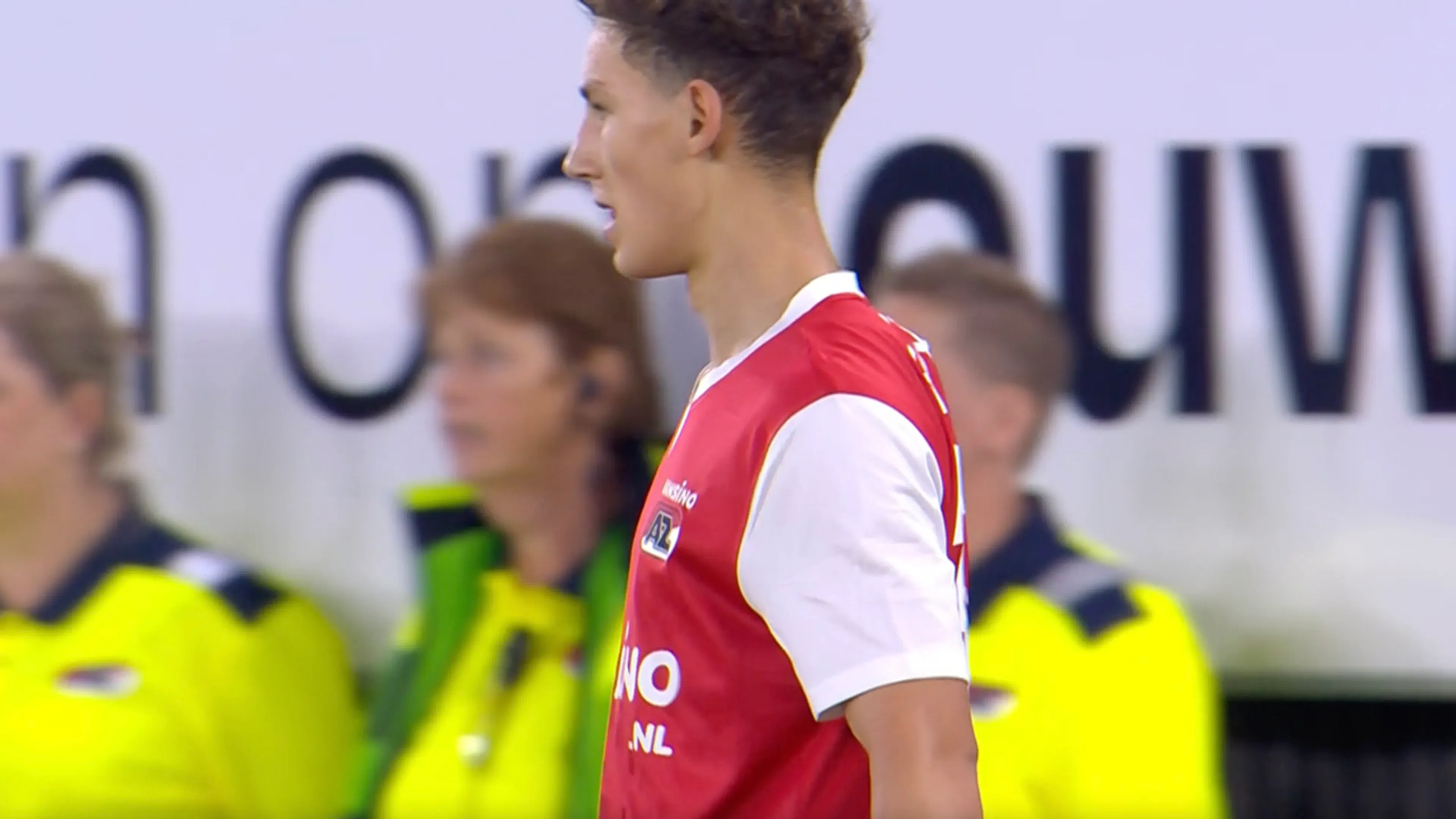 KANS: Van Bommel schiet van dichtbij tegen Santa Coloma-doelman