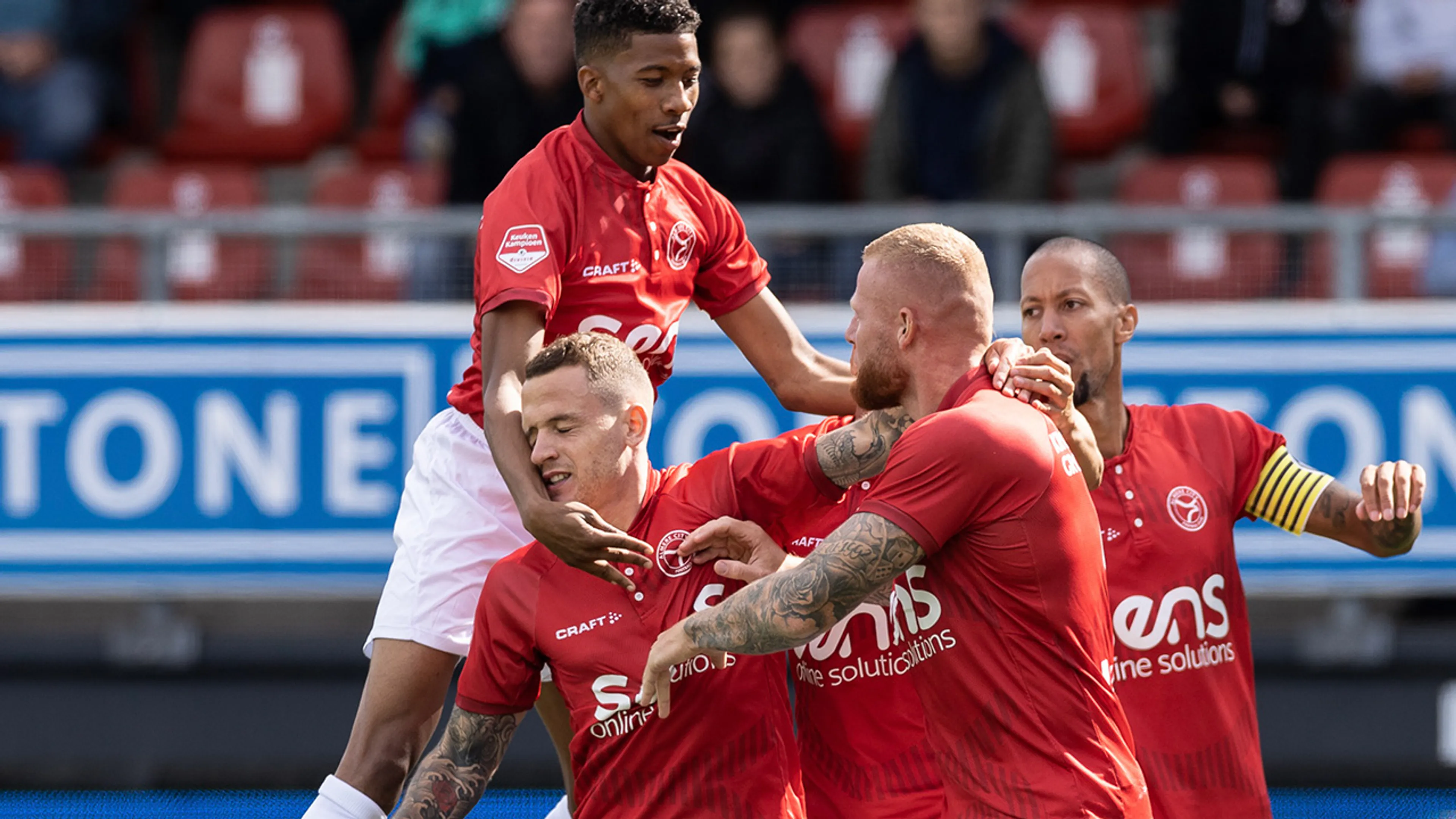 Doelpuntenspektakel bij Excelsior - Almere City (4-6) 