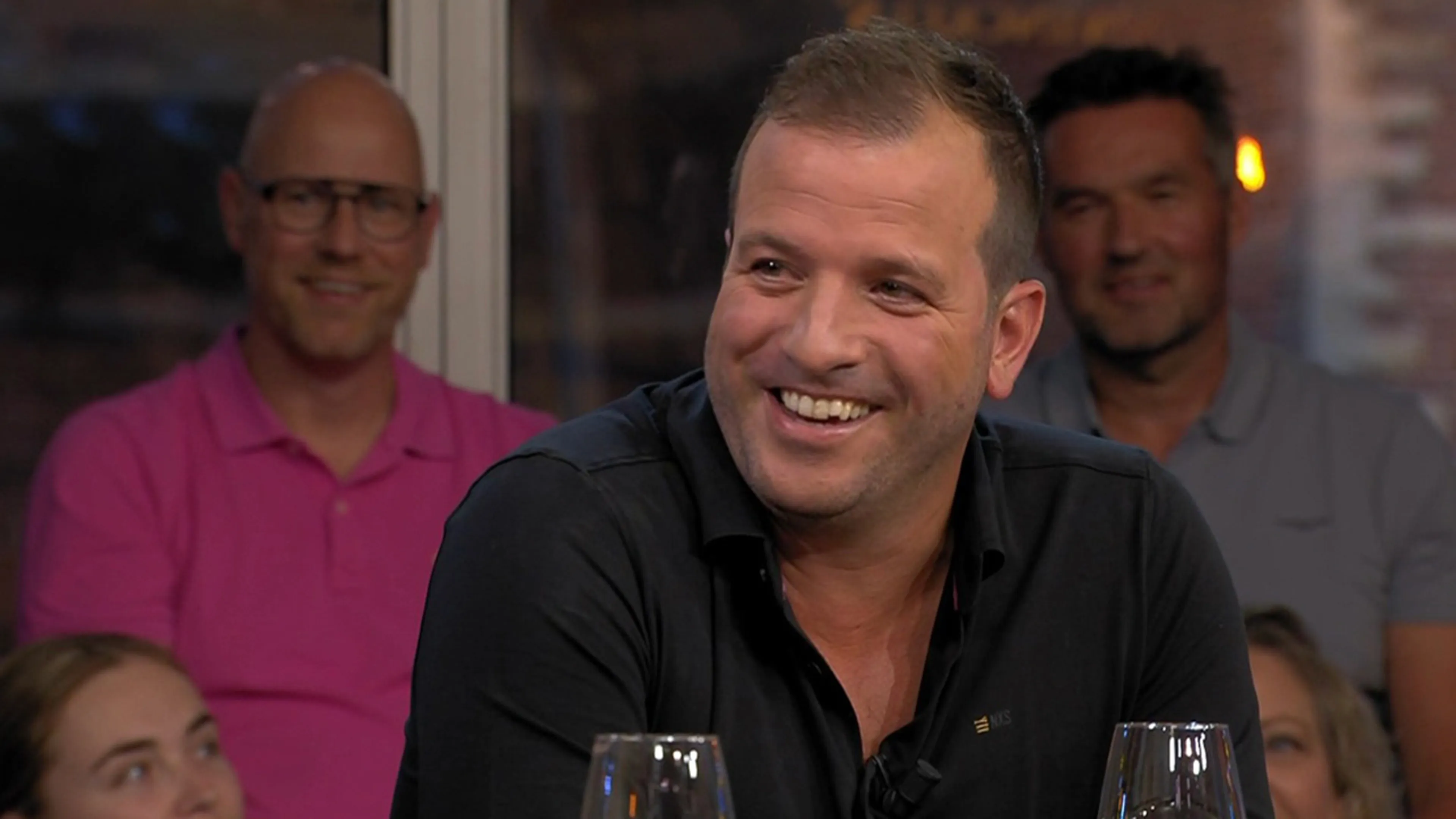 Rafael van der Vaart vestigt bijzonder wereldrecord en komt in Guiness Book of Records