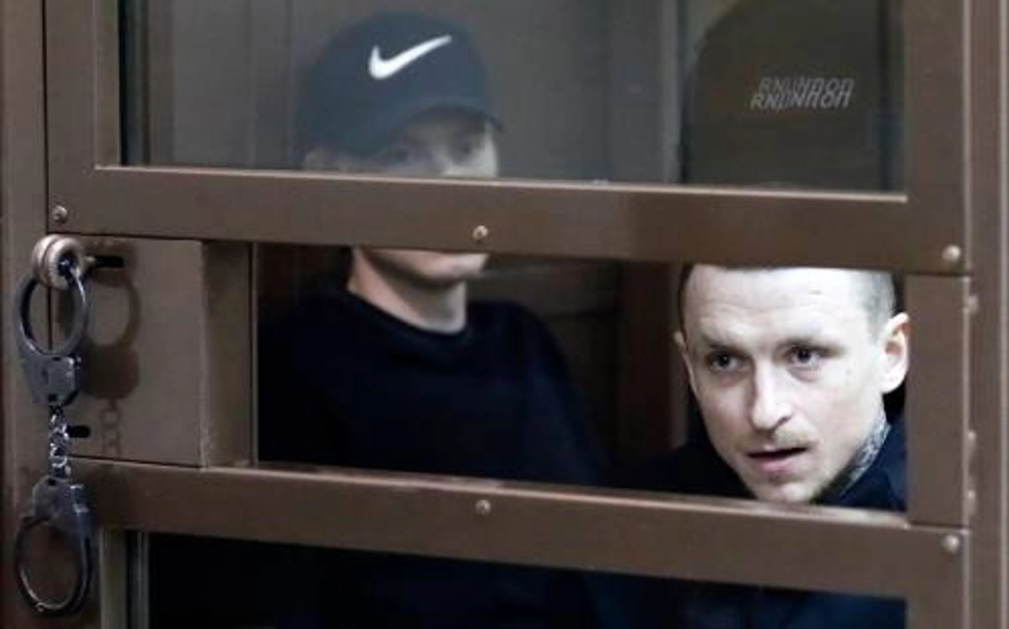Gewelddadige Russische voetballers vrijgelaten