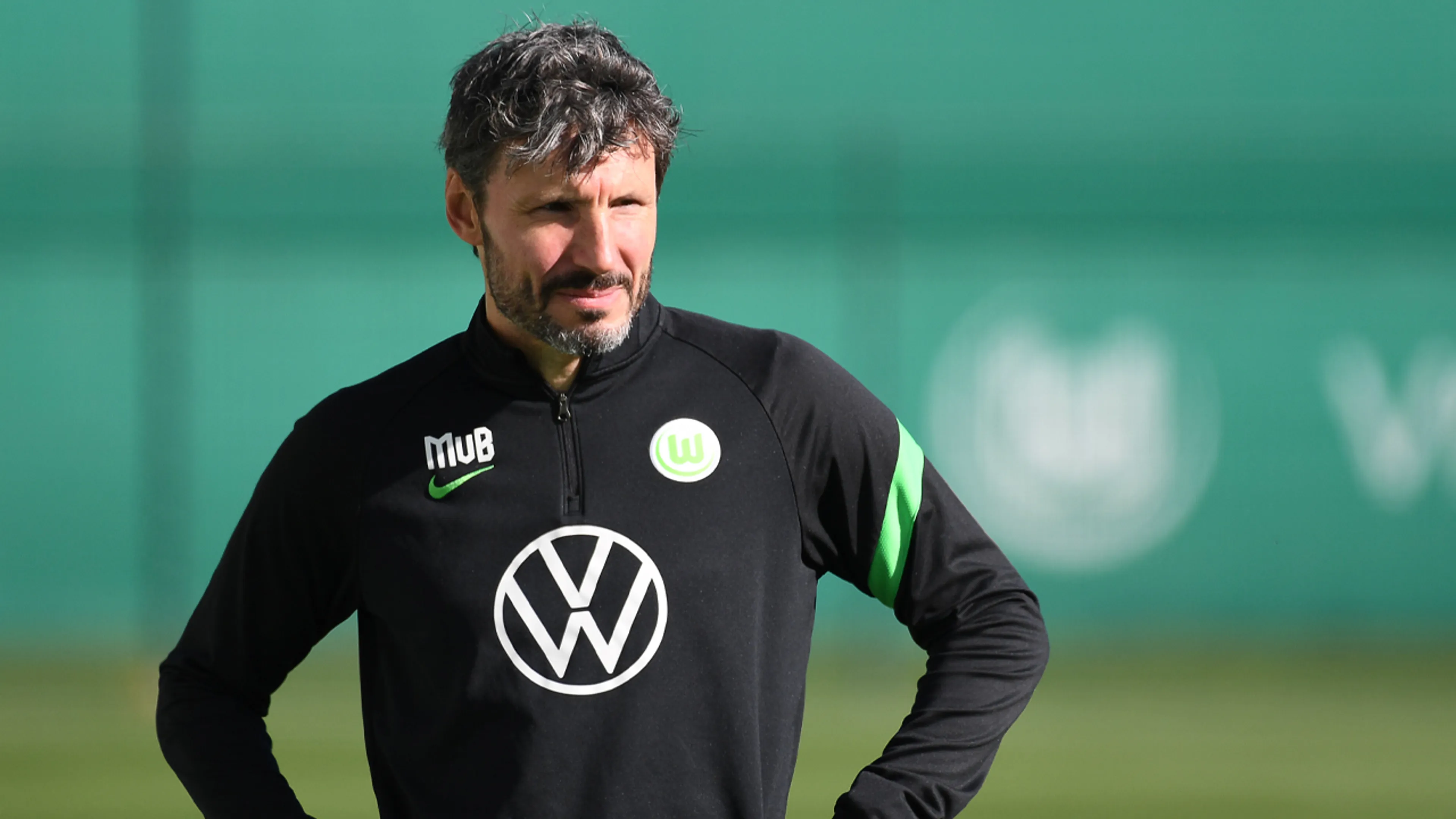 Van Bommel is klaar voor rentree: 'Ik wil zo snel mogelijk weer op het veld staan'