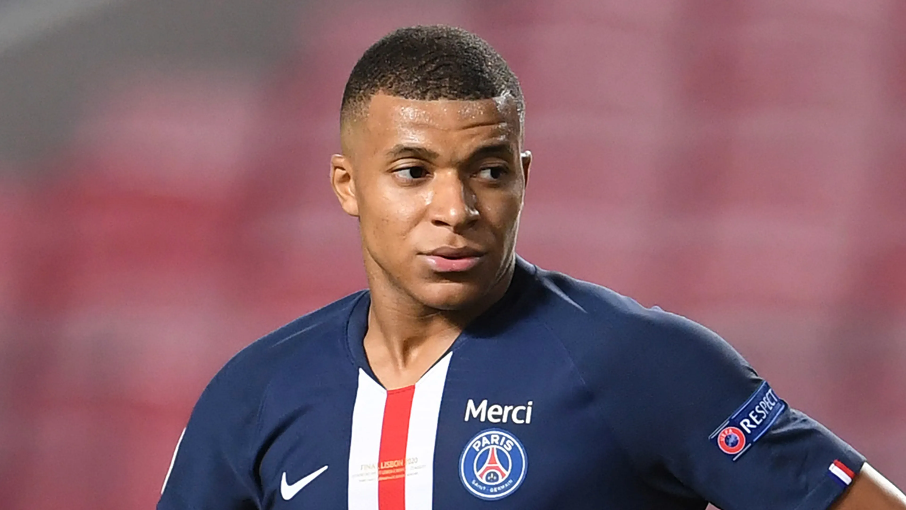'Paris Saint-Germain te laat ingelicht over corona Mbappé'