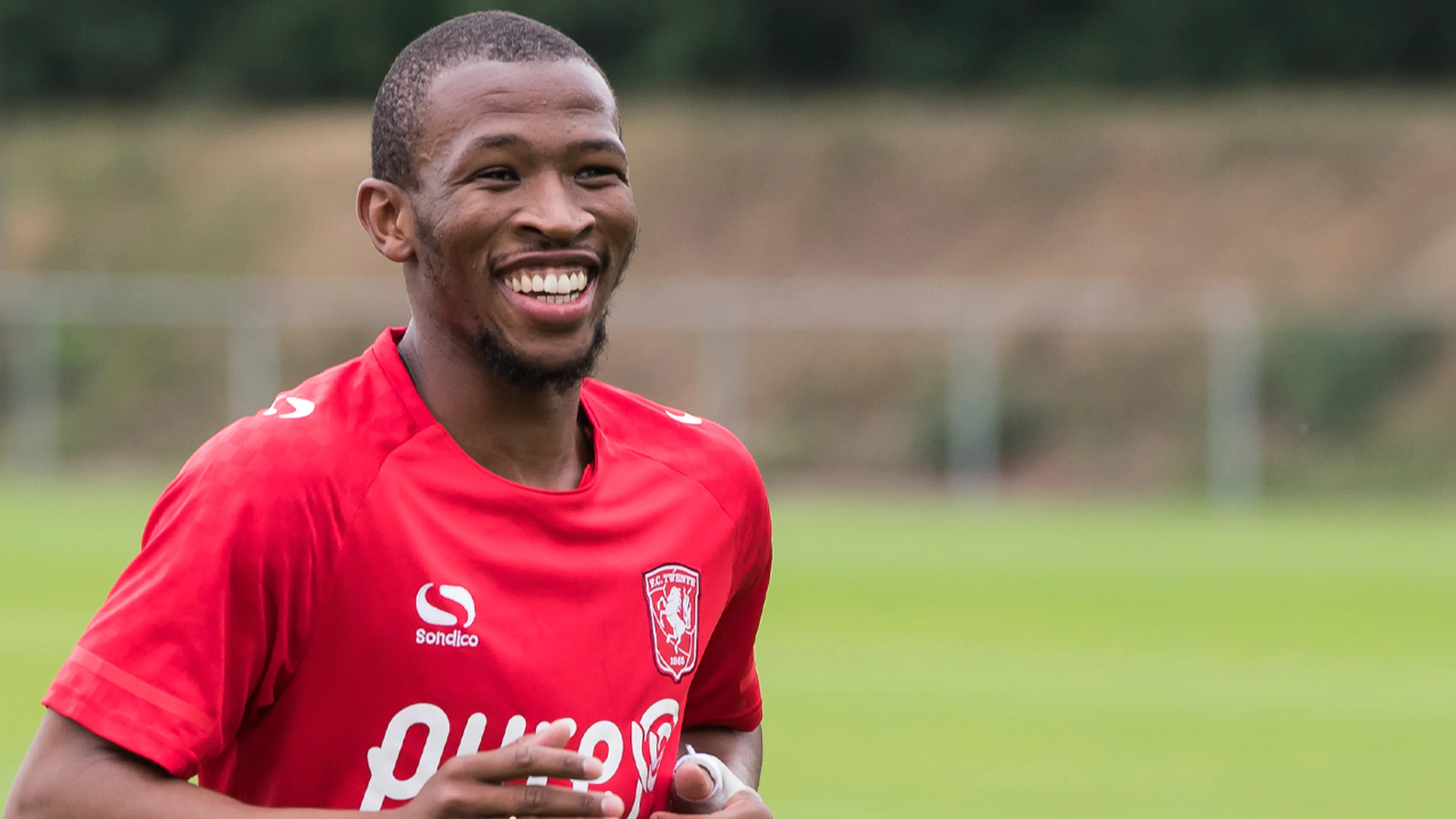 Mokotjo keert terug op trainingsveld in Enschede