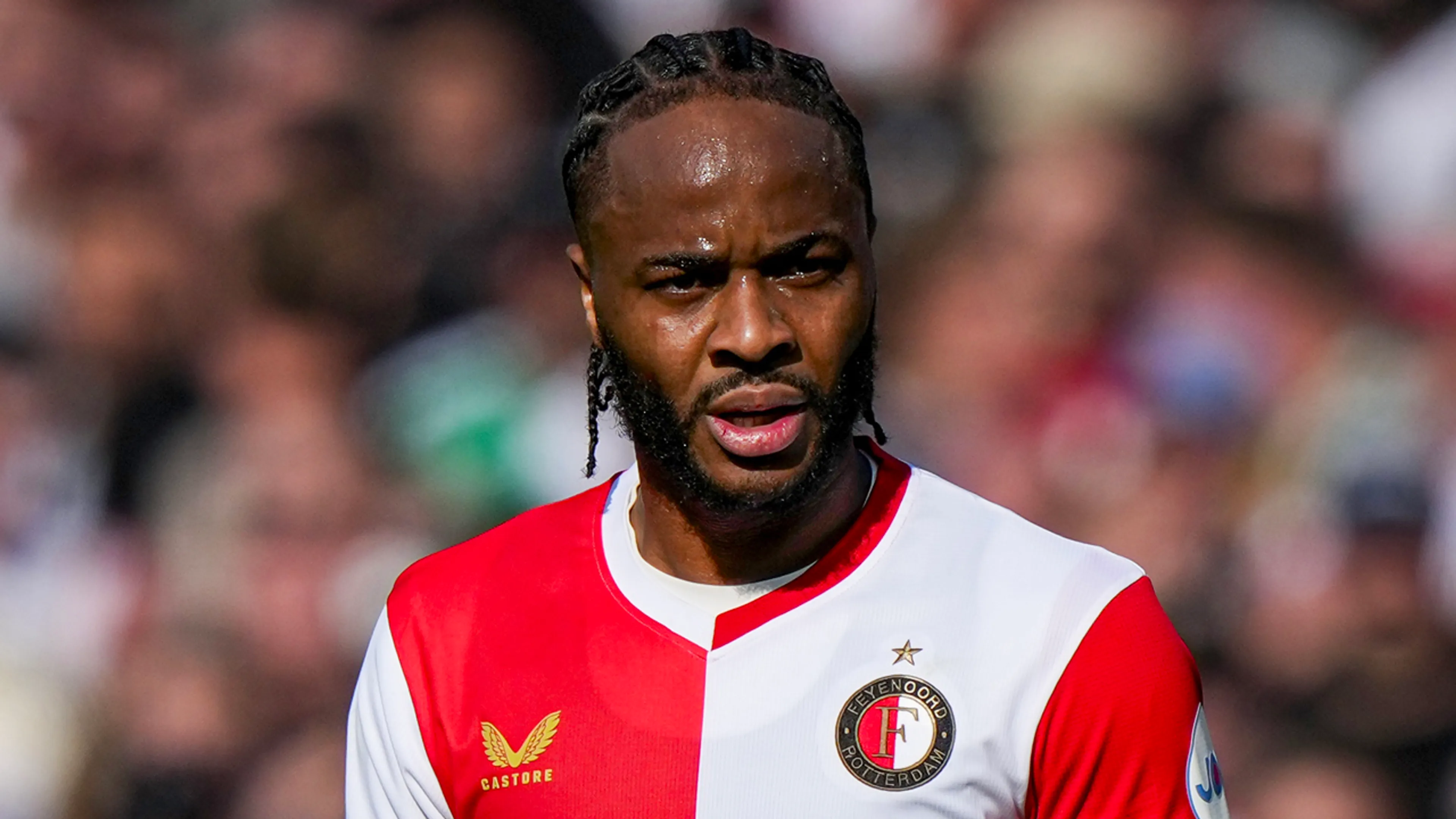 'Oud-Feyenoorder Raheem Sterling riskeert gevangenisstraf van twee jaar'