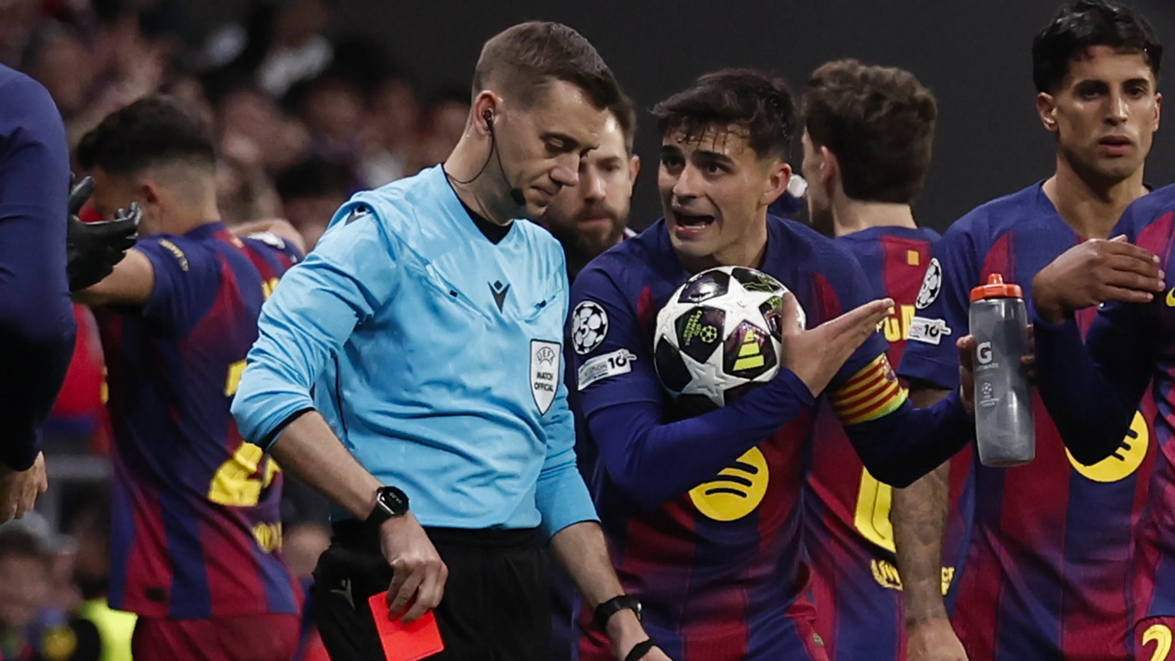 FC Barcelona dient na Champions League-uitschakeling weer klacht in om arbitrage