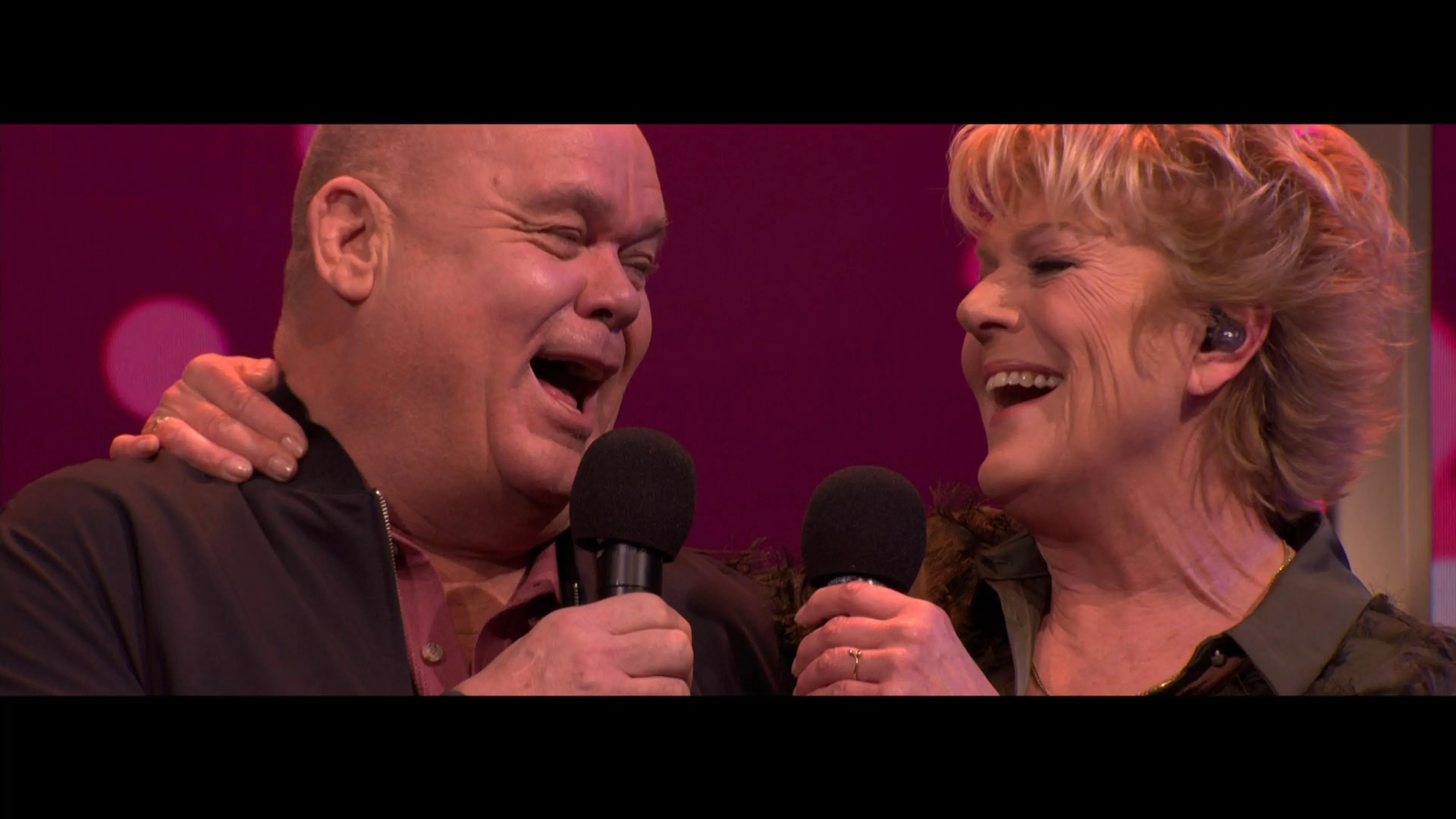 Prachtig! Paul de Leeuw en Simone Kleinsma zingen 'Zonder Jou' bij De Oranjewinter