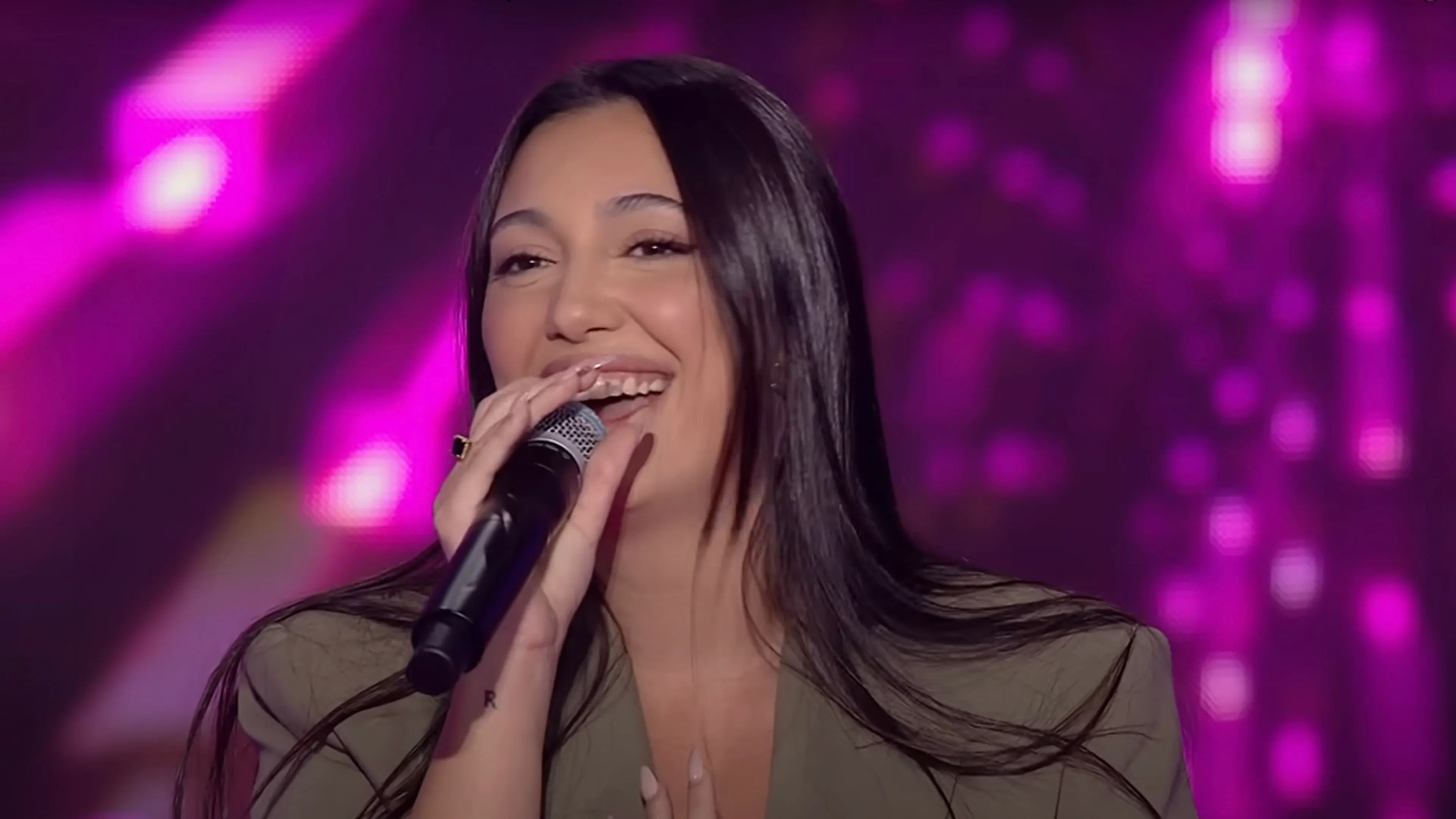 Israël stuurt overlever Hamas-aanval naar Eurovisie Songfestival: 'Ik kan niet uitleggen hoe blij ik ben!'