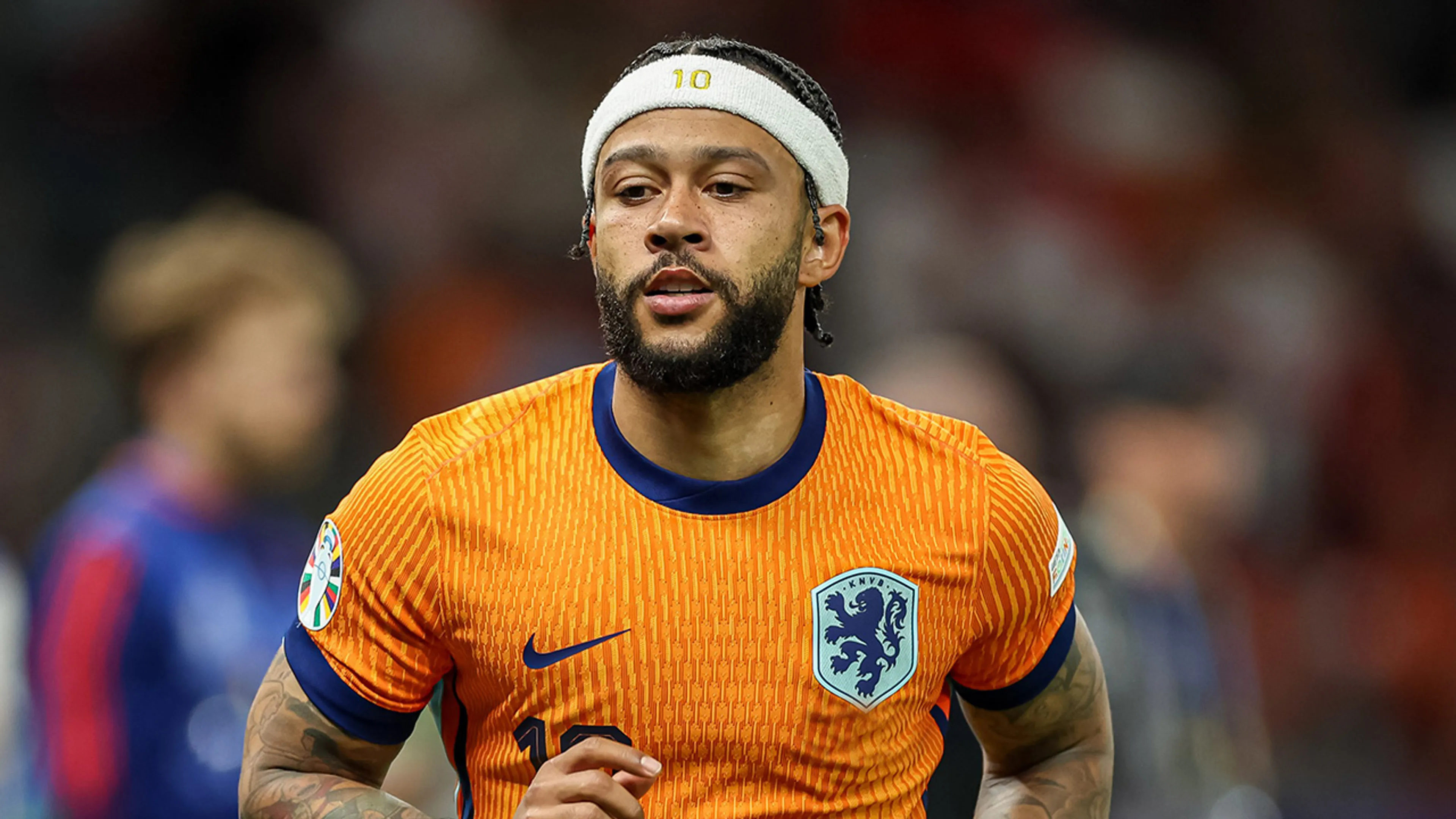 Officieel: Memphis Depay tekent bij Corinthians