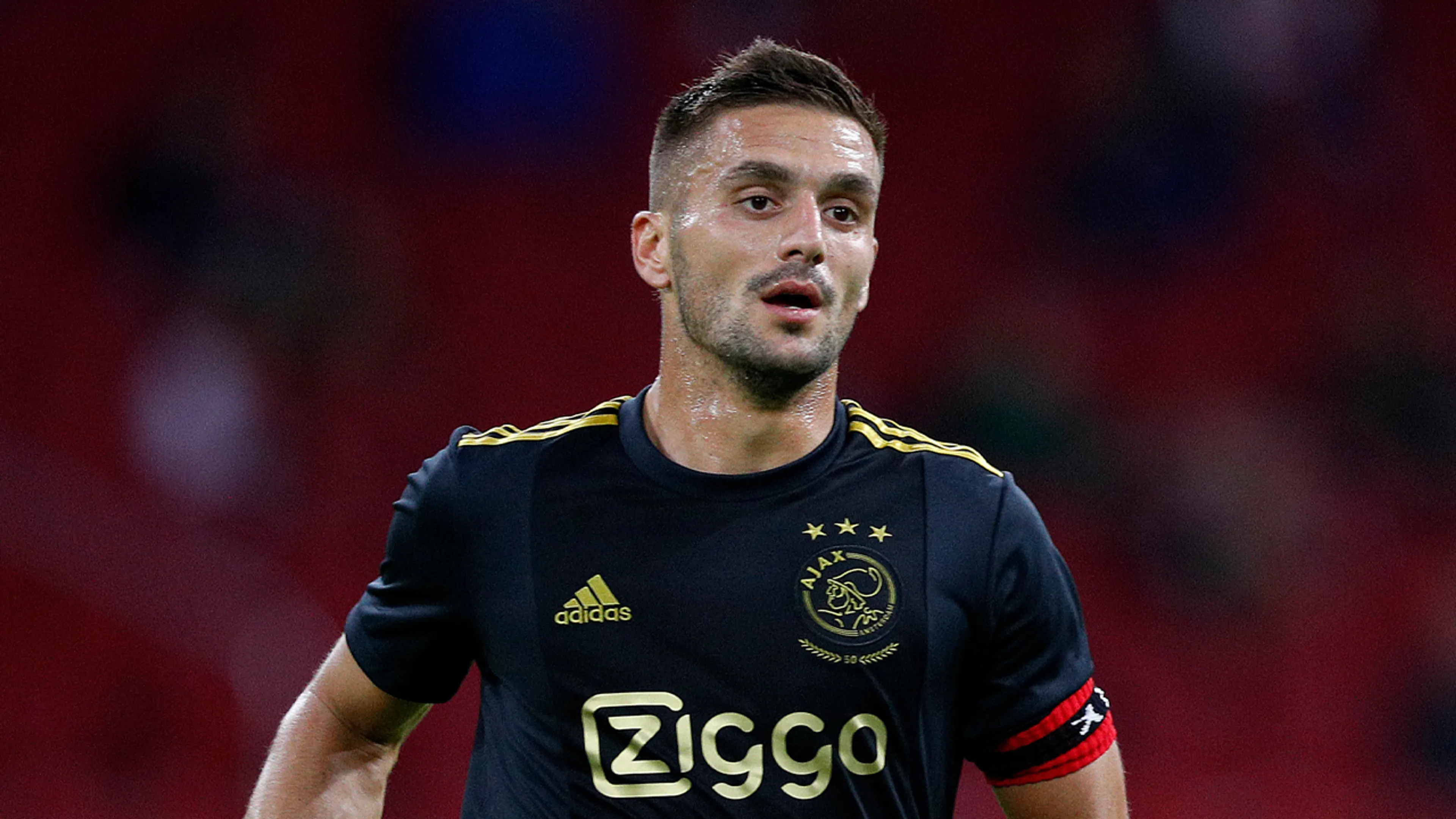 Ajax treedt in opmerkelijk tenue aan tegen Lille