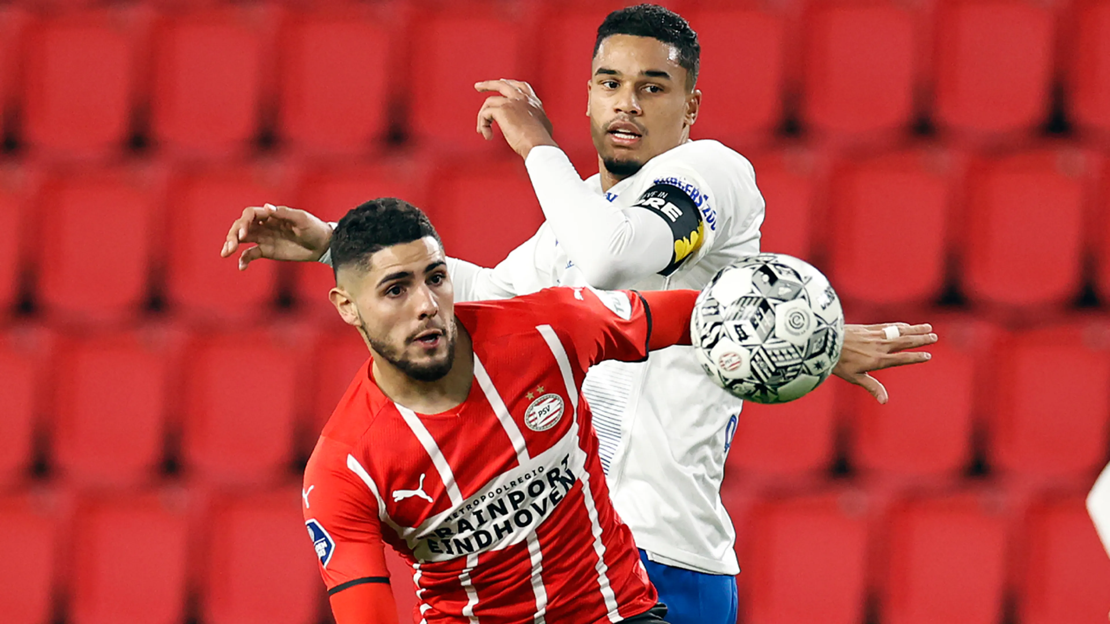 'PSV gaat voor Doekhi als vervanger van geblesseerde Ramalho'