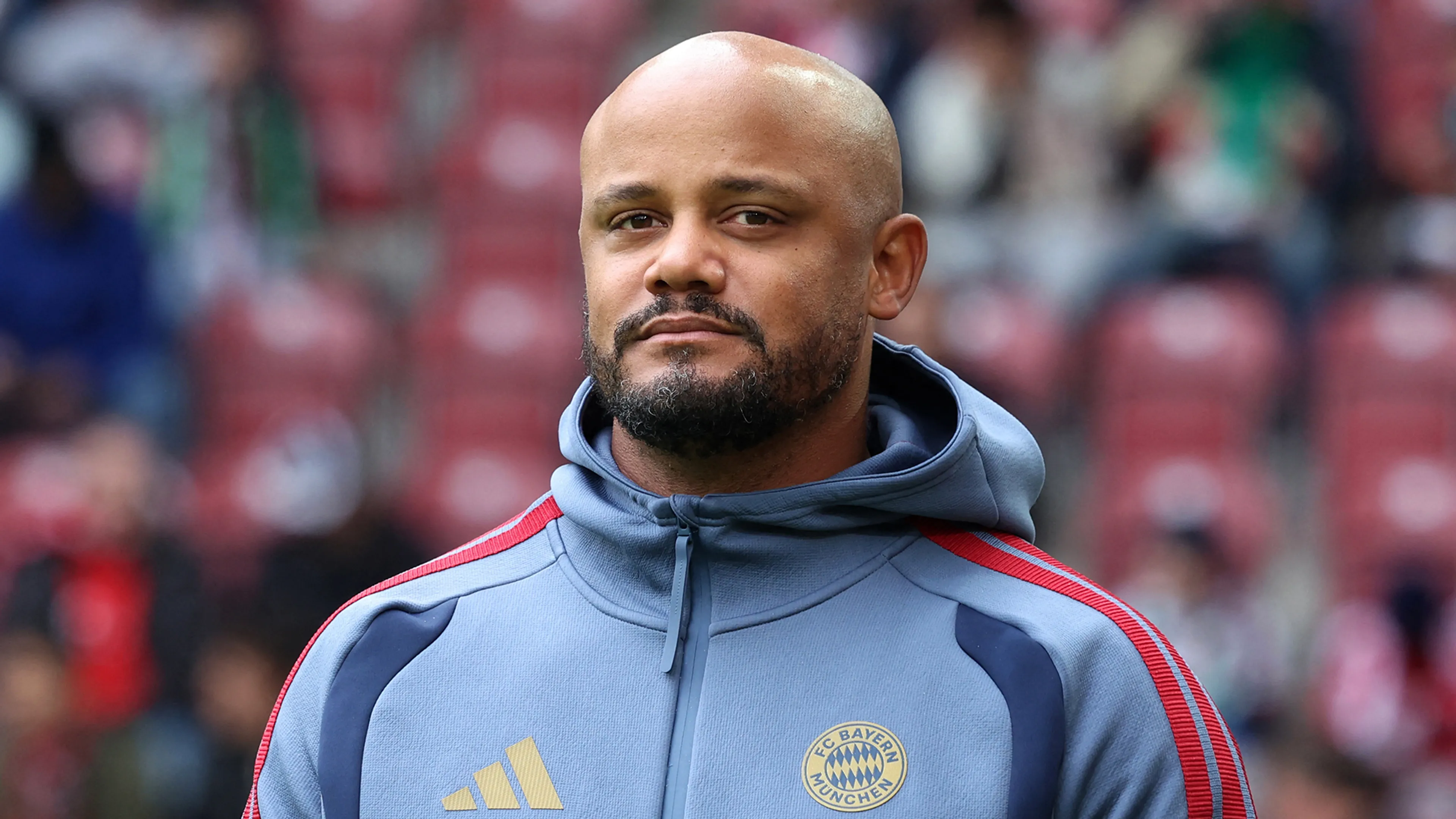 Bayern München-trainer Vincent Kompany ontslagen uit ziekenhuis