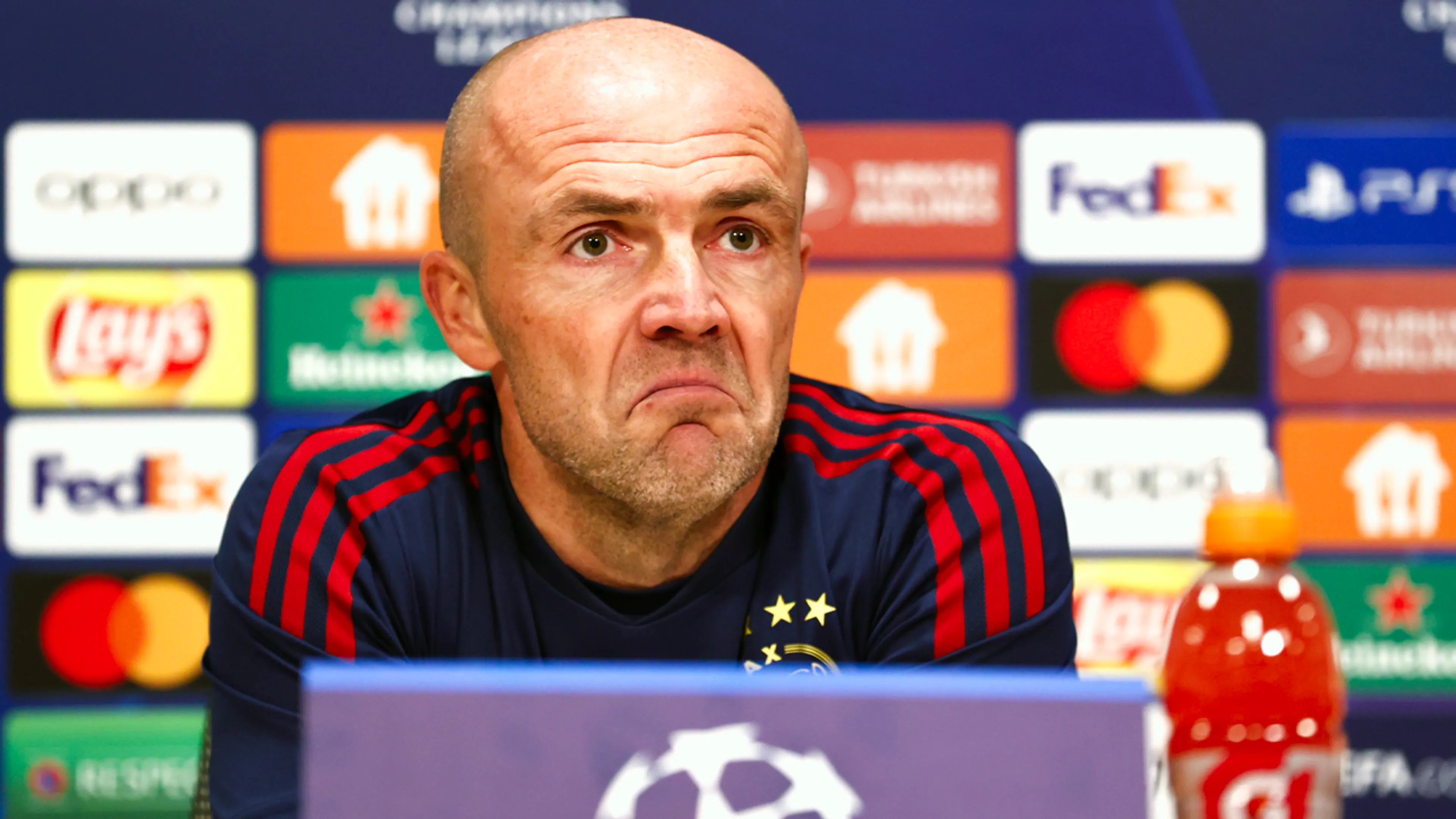 Europese media hard voor Schreuder: 'Dit duel zal consequenties hebben'