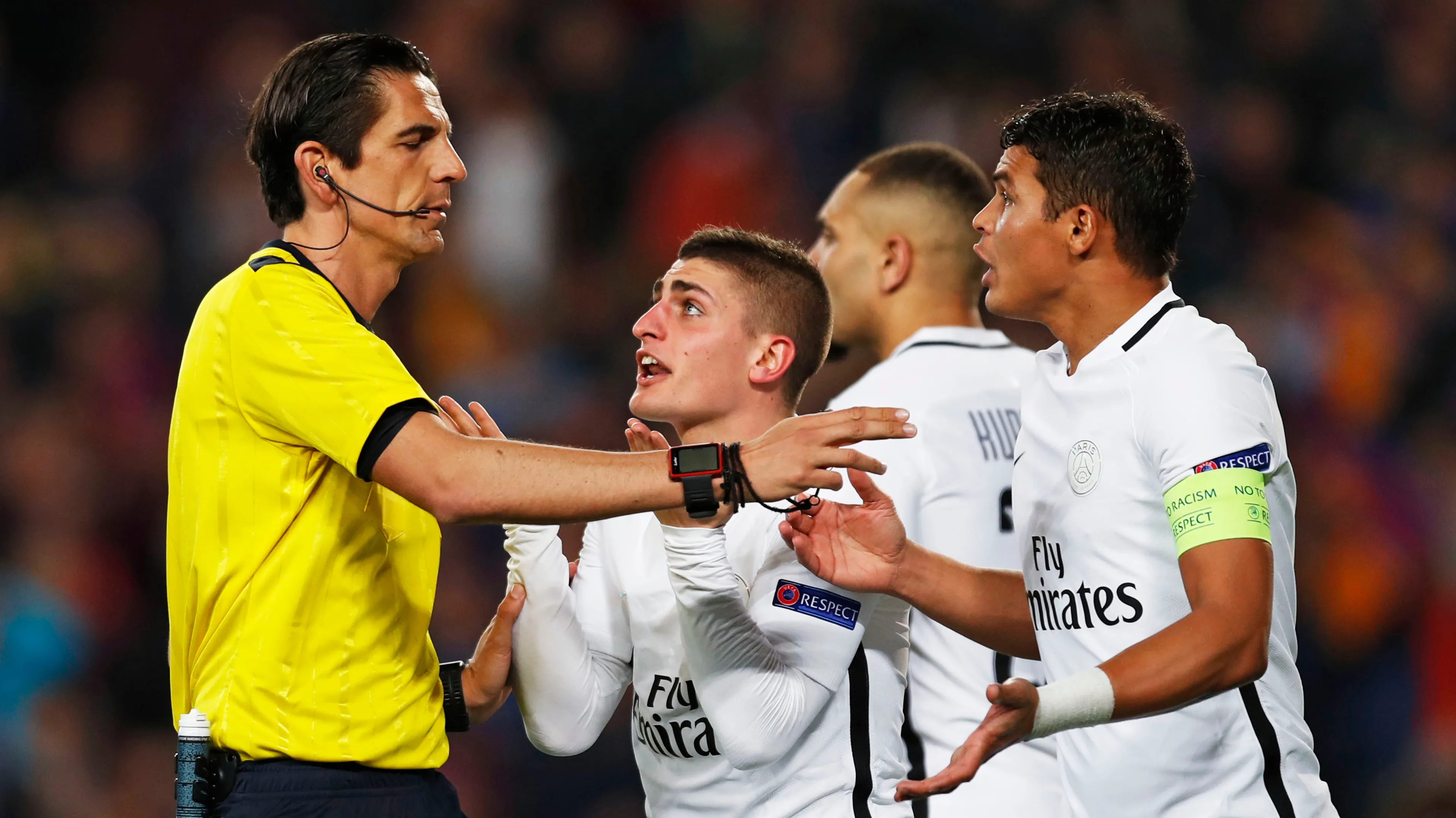 L'Équipe: 'Scheidsrechter Aytekin mag nooit meer over Barcelona - PSG praten'