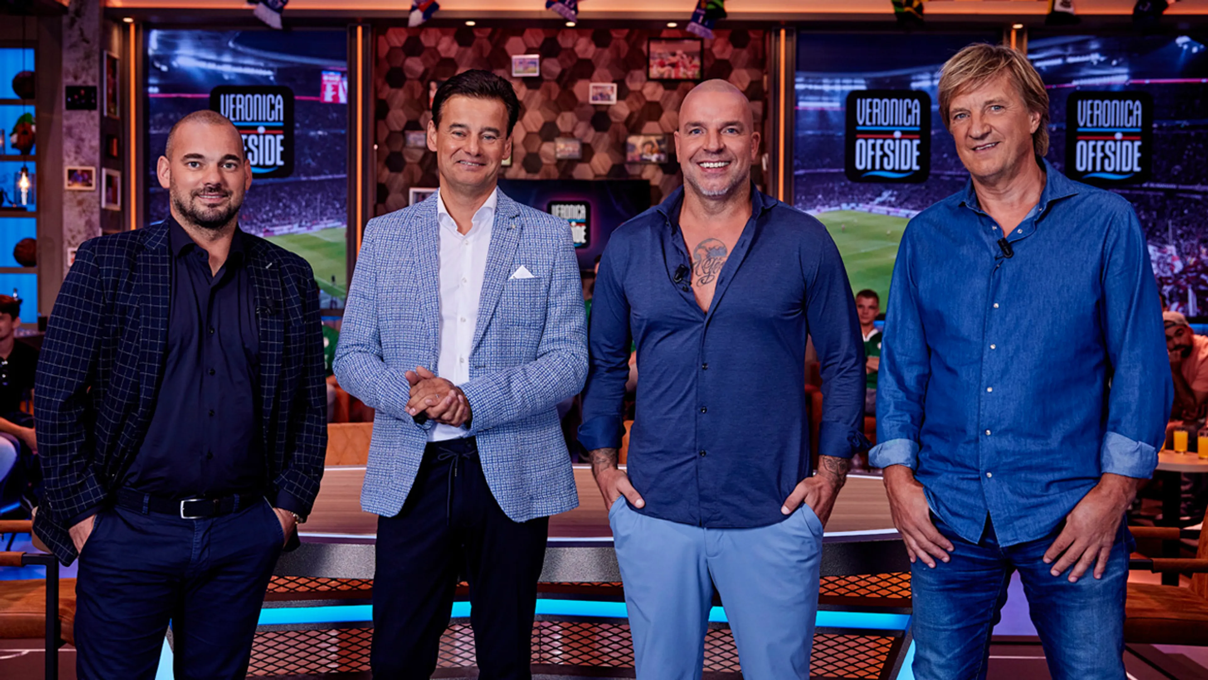 Andy van der Meijde, Wim Kieft en Wesley Sneijder maandag bij Veronica Offside
