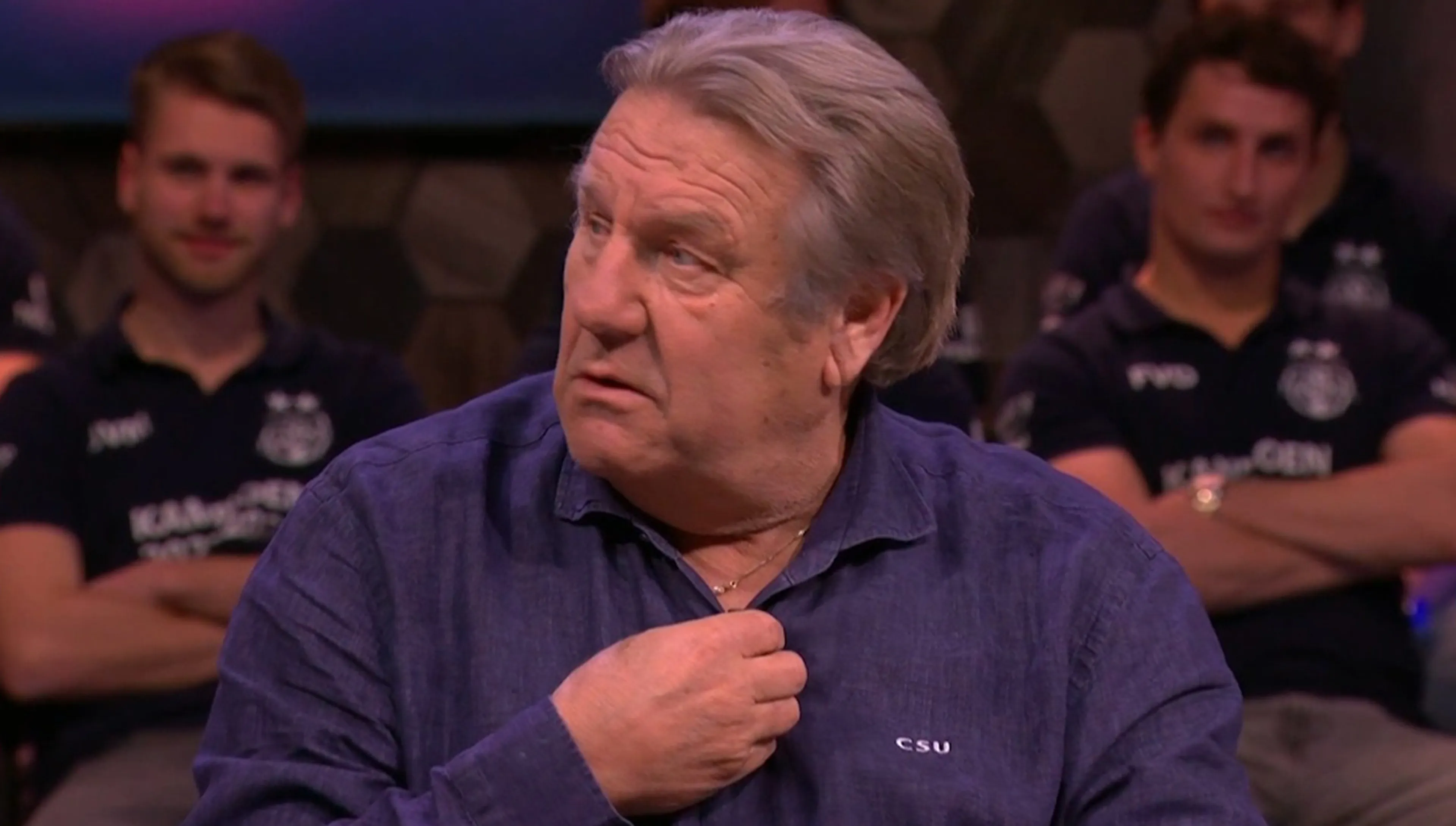 Jan Boskamp reageert op geheel eigen wijze op vraag of hij naar de zonsverduistering heeft gekeken