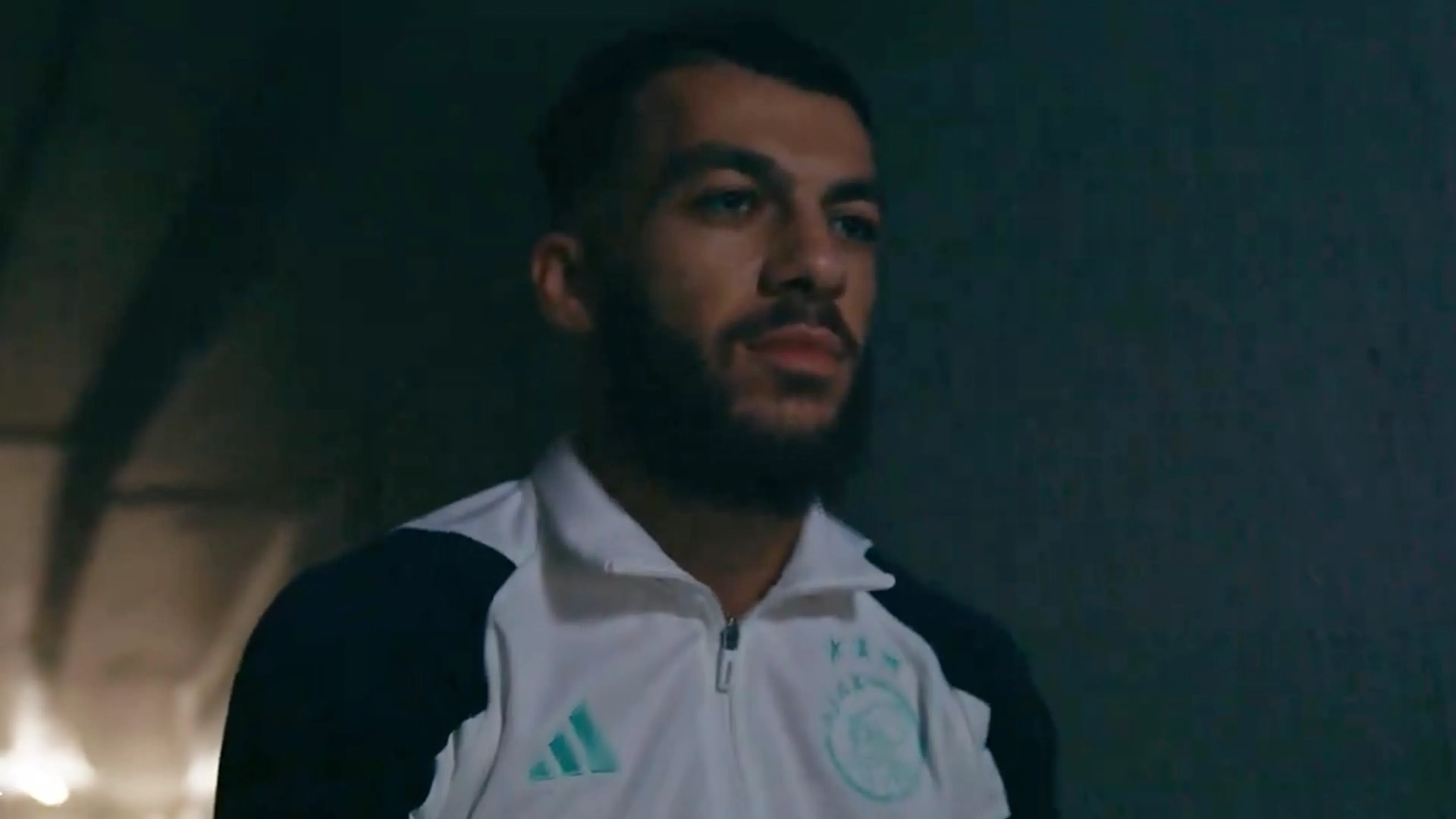 Officieel: Ajax bevestigt komst van Mikautadze en maakt exacte transfersom bekend