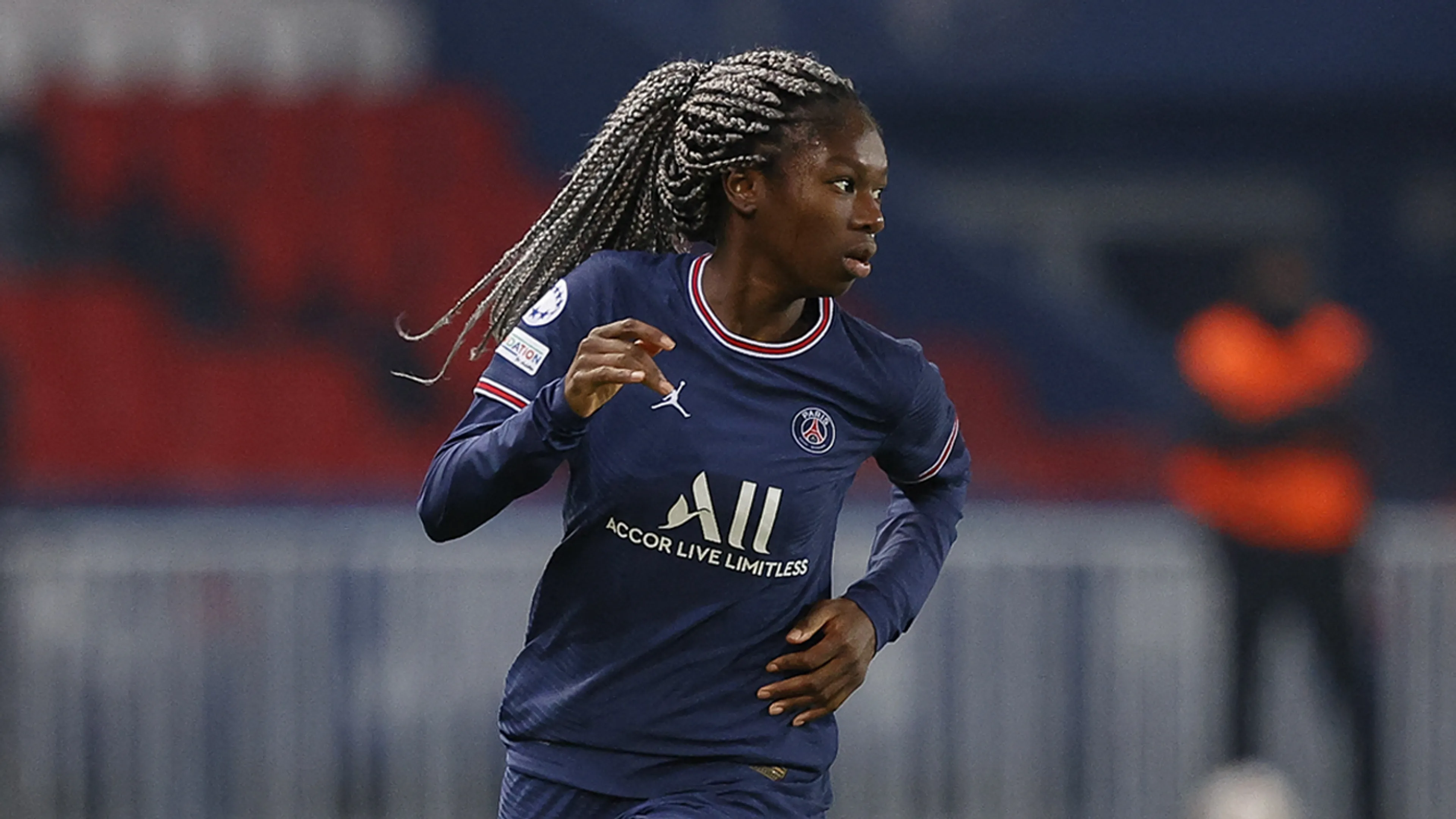 'PSG-middenveldster huurde gemaskerde mannen in om teamgenote te verwonden'
