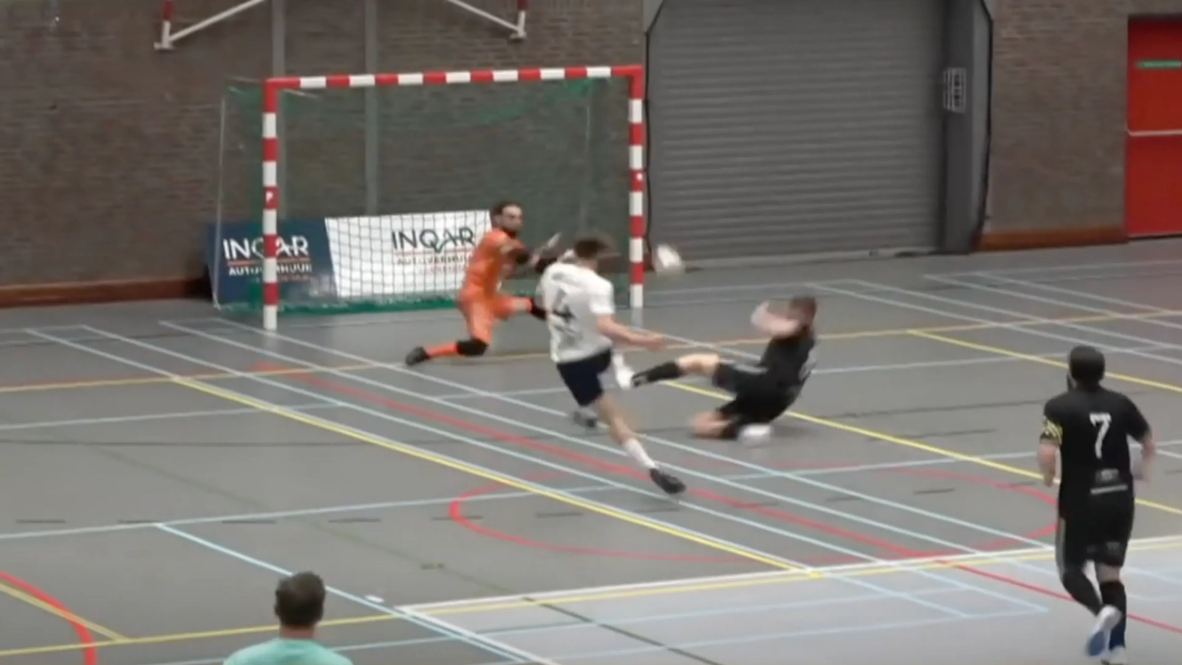 'Zaalvoetballers ZVC krijgen schikkingsvoorstel van vier punten aftrek na monsterscore'