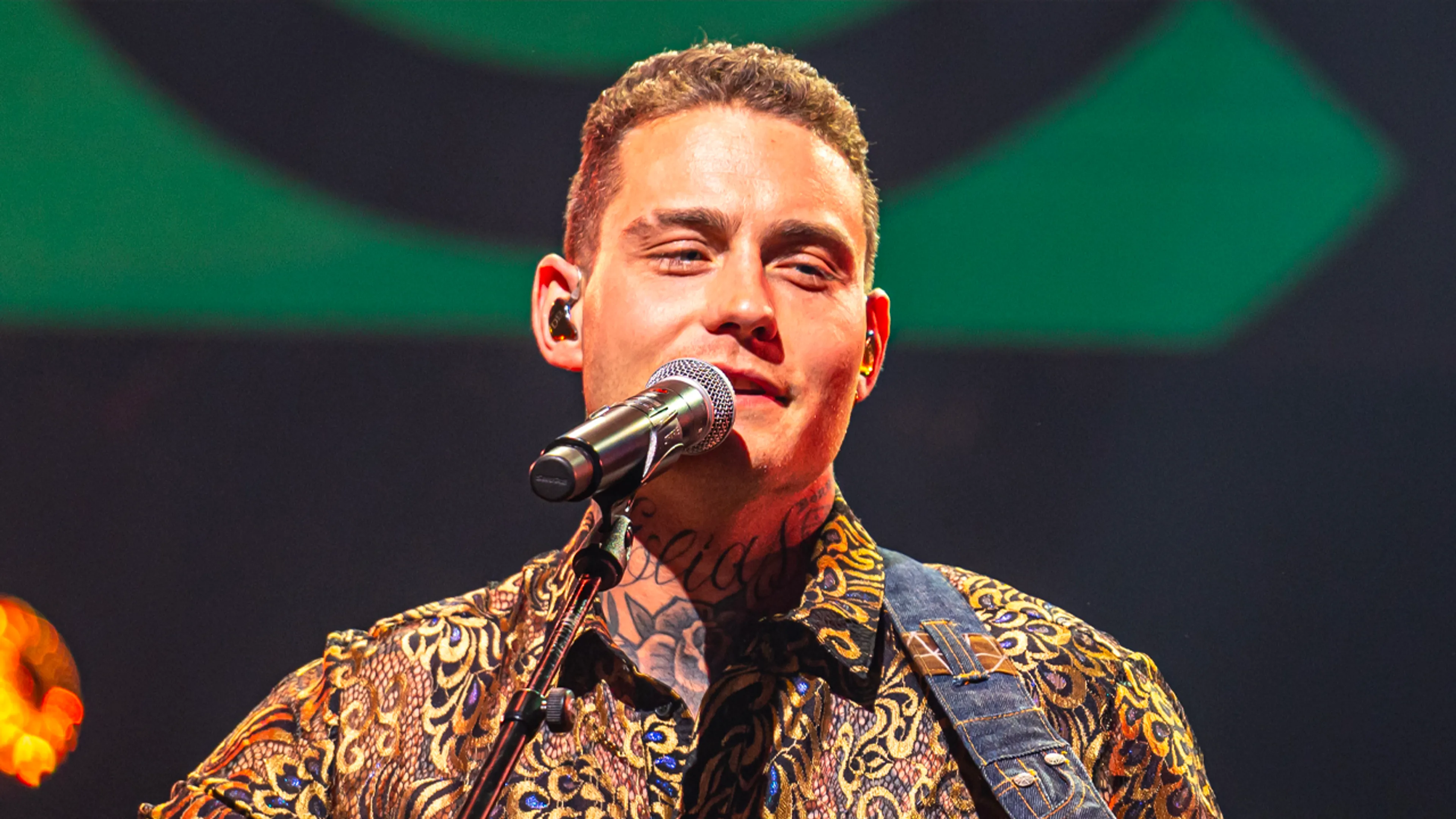 Verdachte van bedreigen Douwe Bob blijft twee weken langer vastzitten