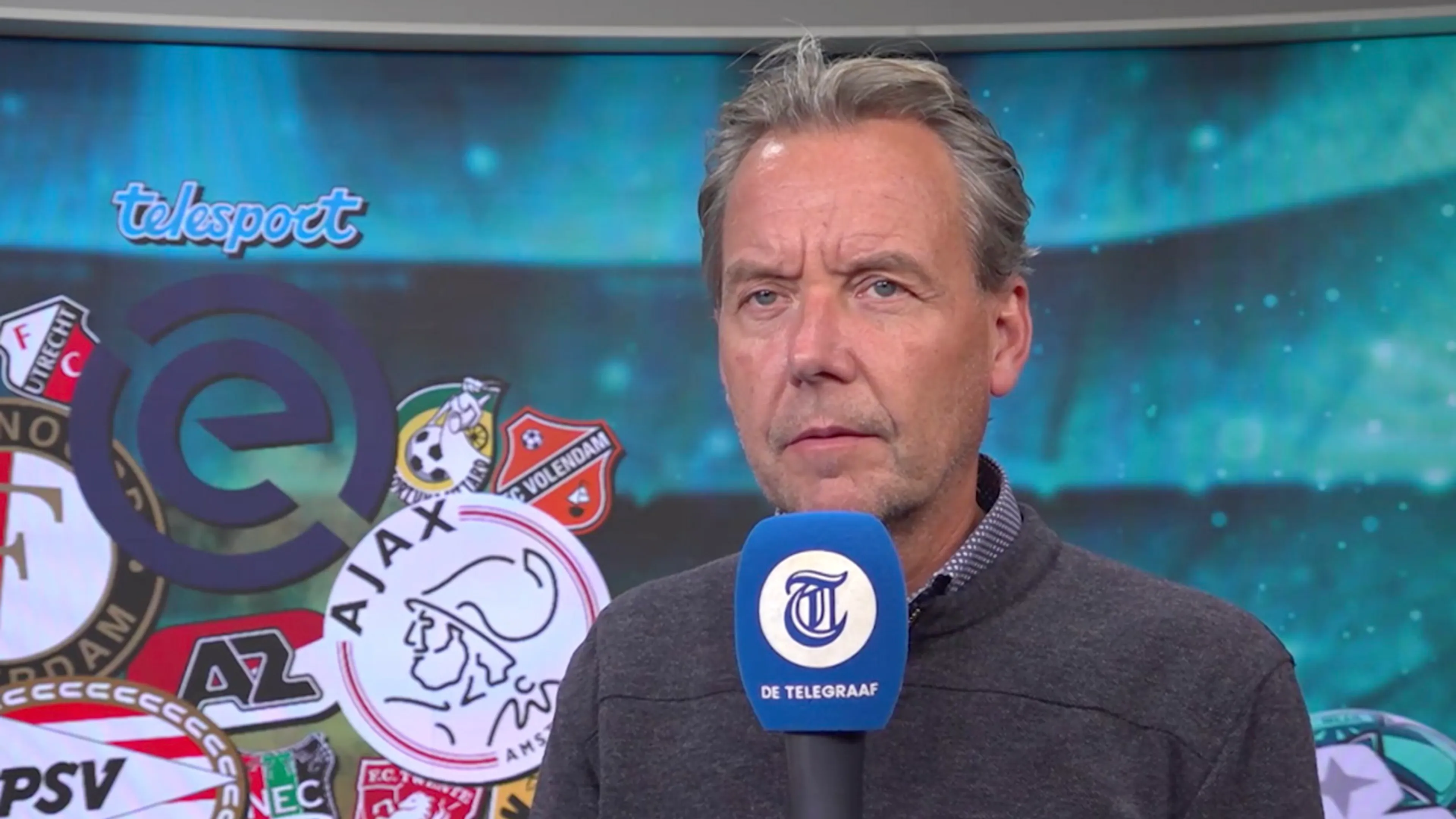 Valentijn kritisch op VAR bij Ajax - Feyenoord: 'Die hadden moeten worden bestraft met rood'