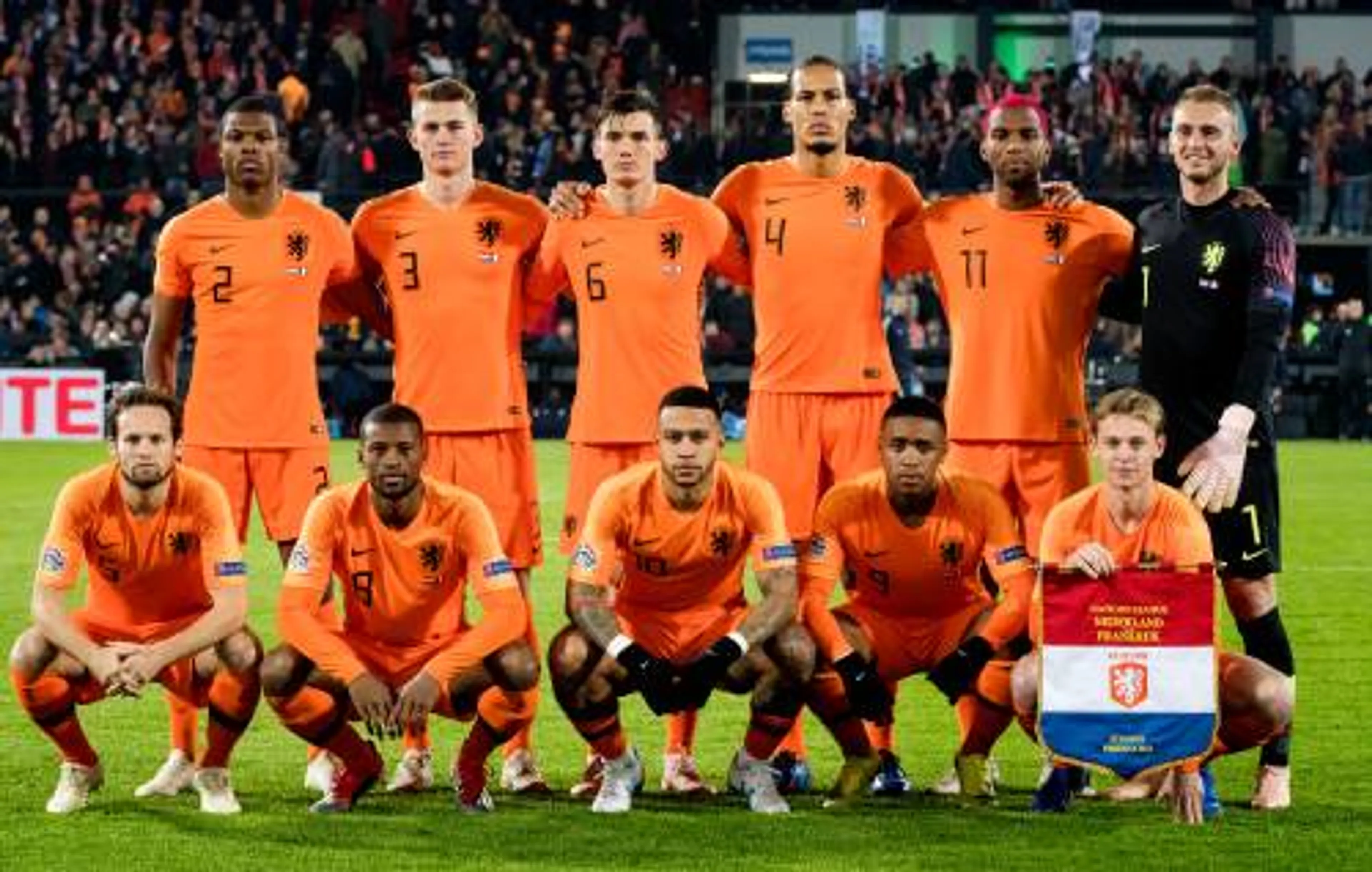 Oranje staat voor 800e interland