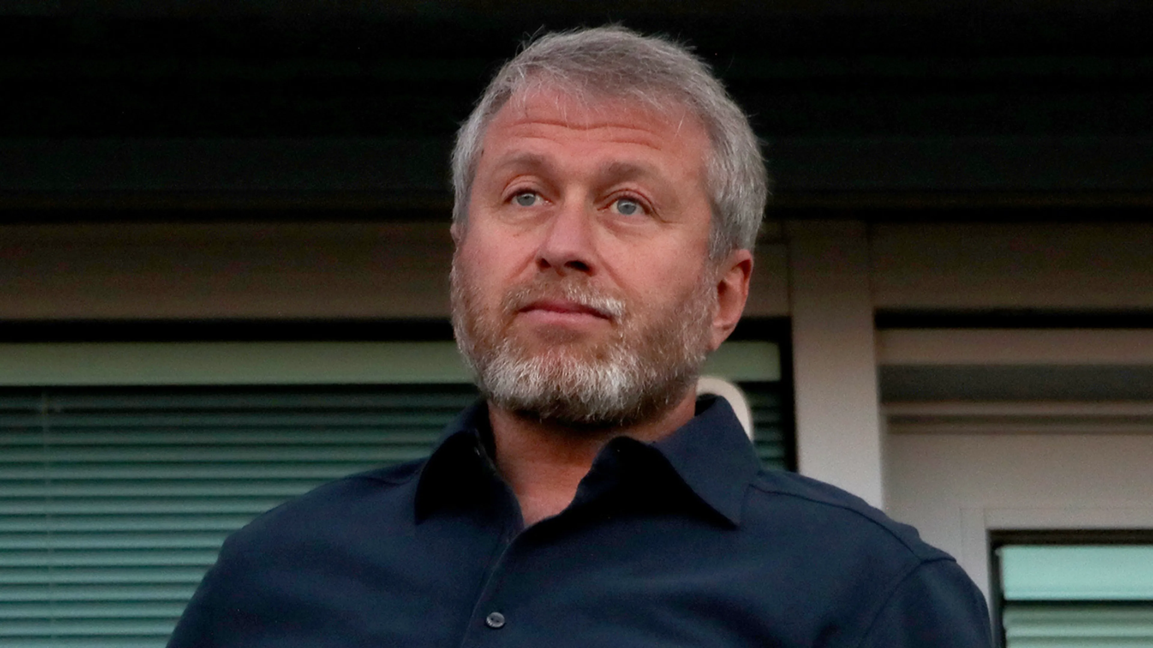 'Abramovitsj probeert villa’s in Engeland te verkopen en wil snel van Chelsea af'