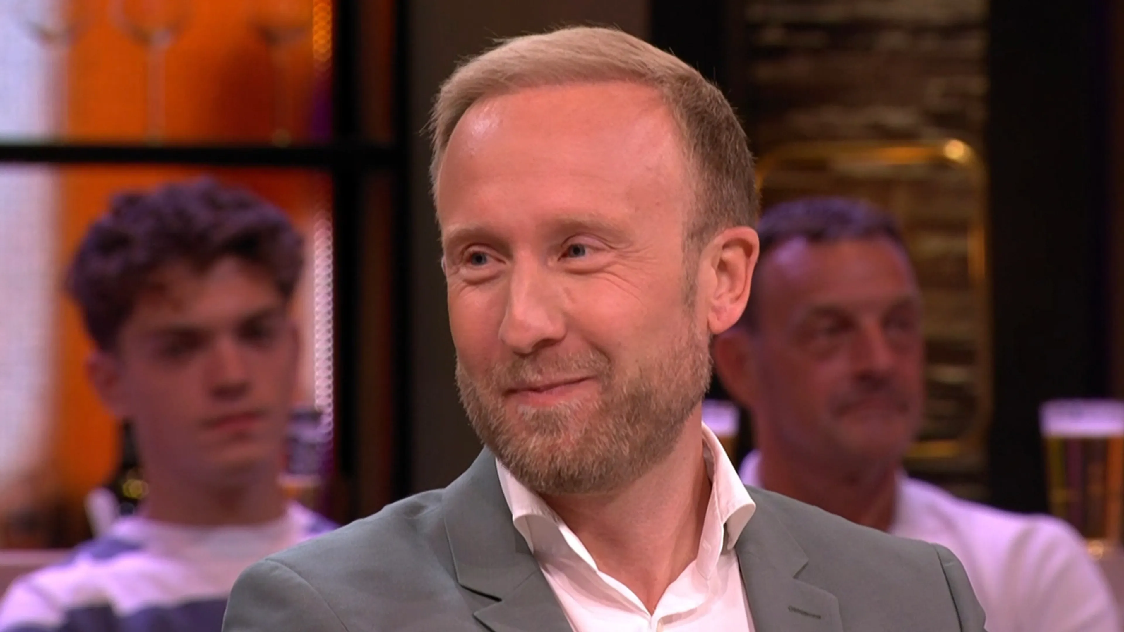 Raymond Mens blikt terug op debuut aan tafel bij Vandaag Inside: 'Dat heb ik geprobeerd te doen'